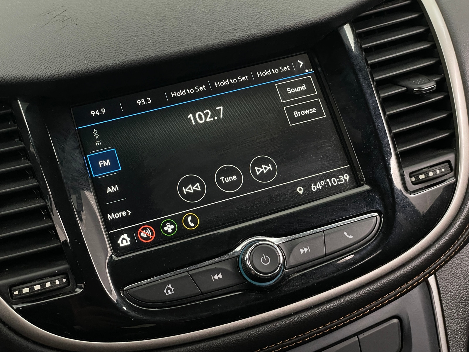 Thumbnail: 2019 Chevrolet Trax - 4
