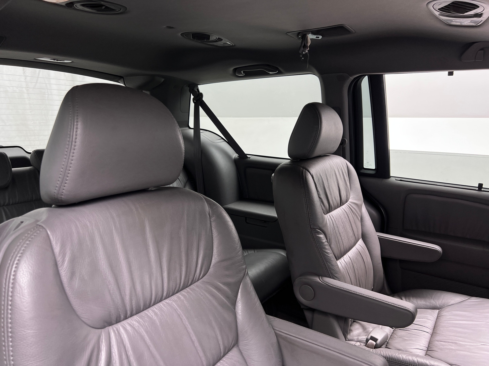 Thumbnail: 2010 Honda Odyssey - 5