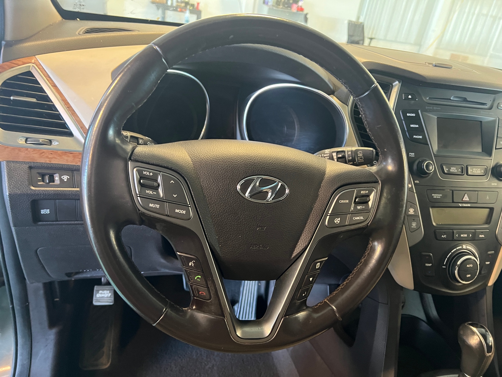 Thumbnail: 2014 Hyundai Santa Fe - 4