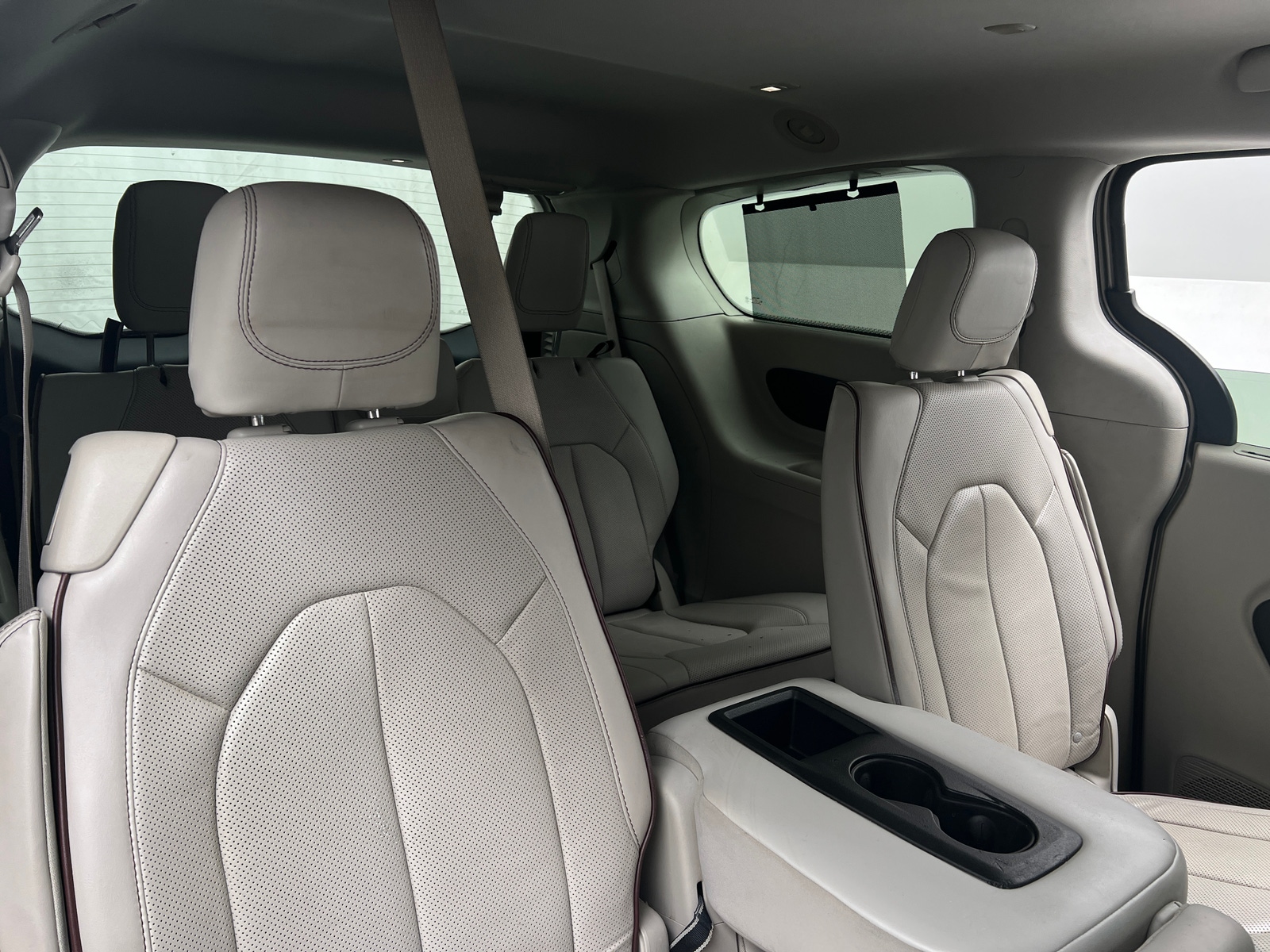 Thumbnail: 2017 Chrysler Pacifica - 5