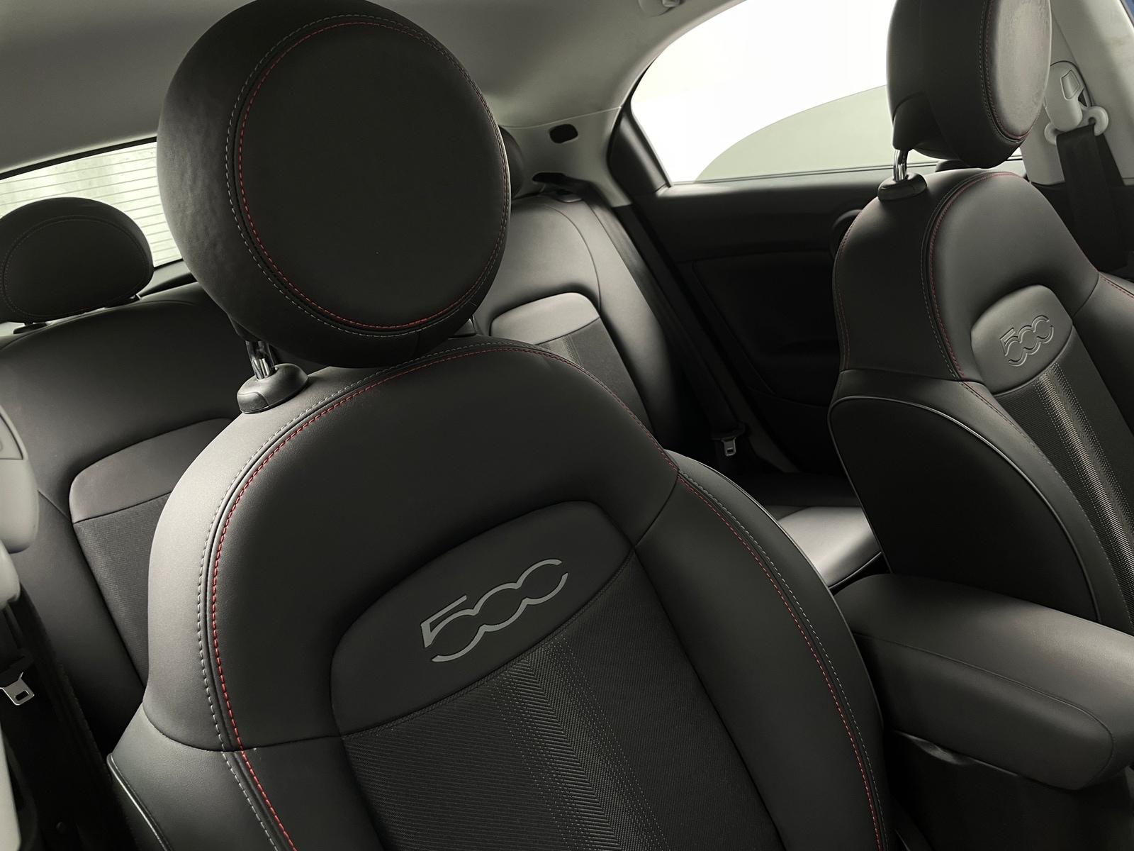 Thumbnail: 2023 Fiat 500X - 2