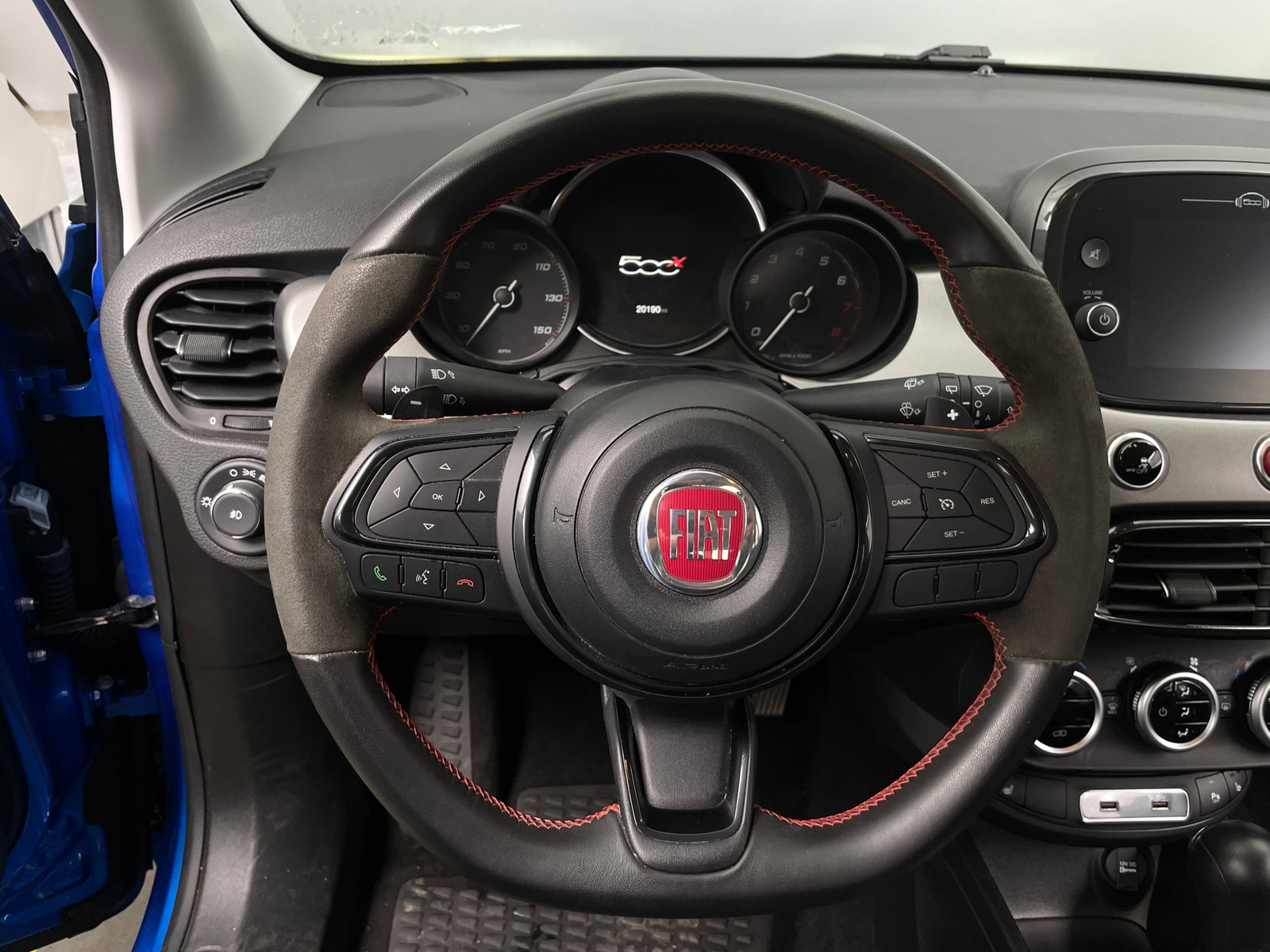 Thumbnail: 2023 Fiat 500X - 5