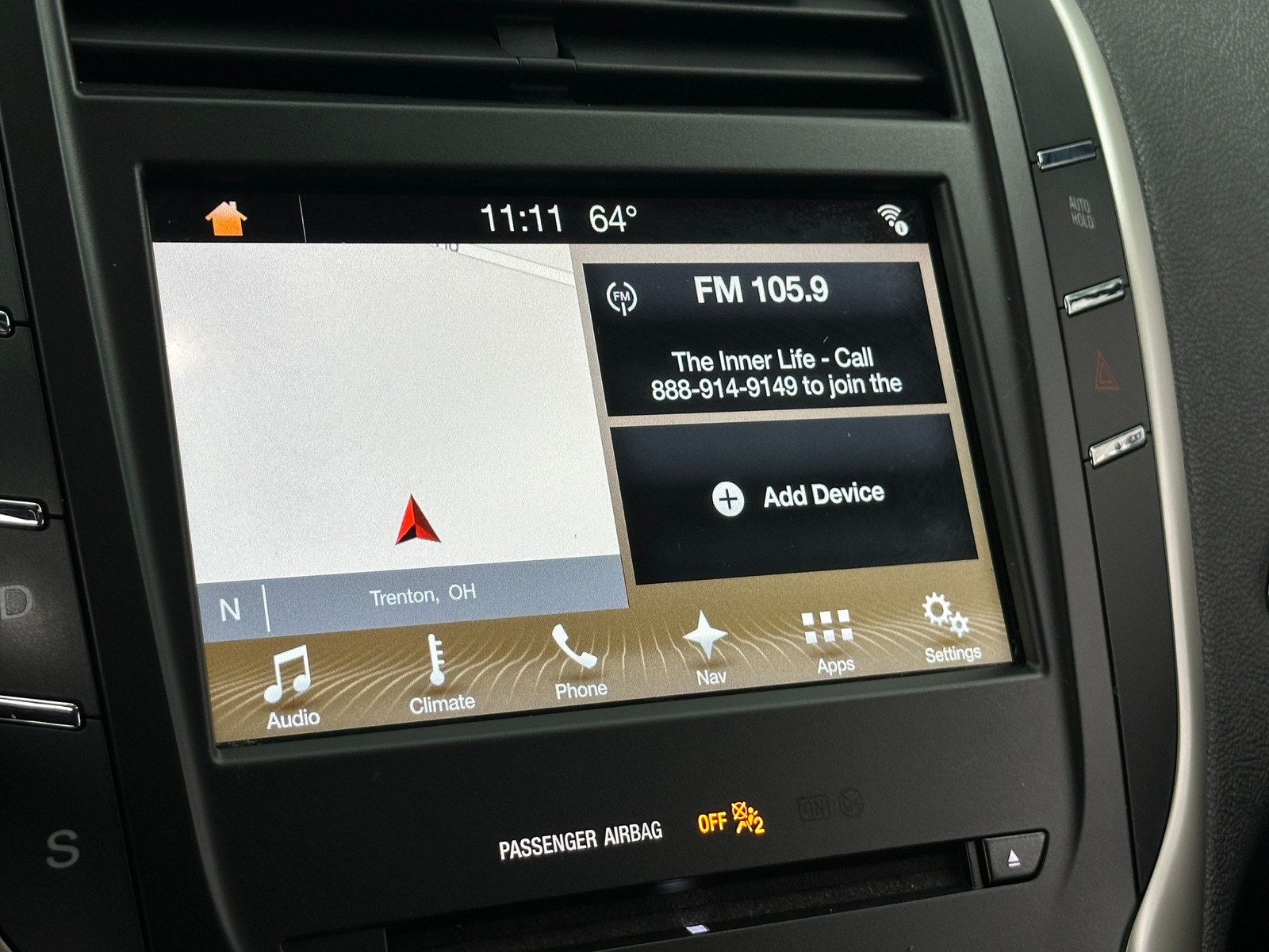 Thumbnail: 2017 Lincoln MKC - 3