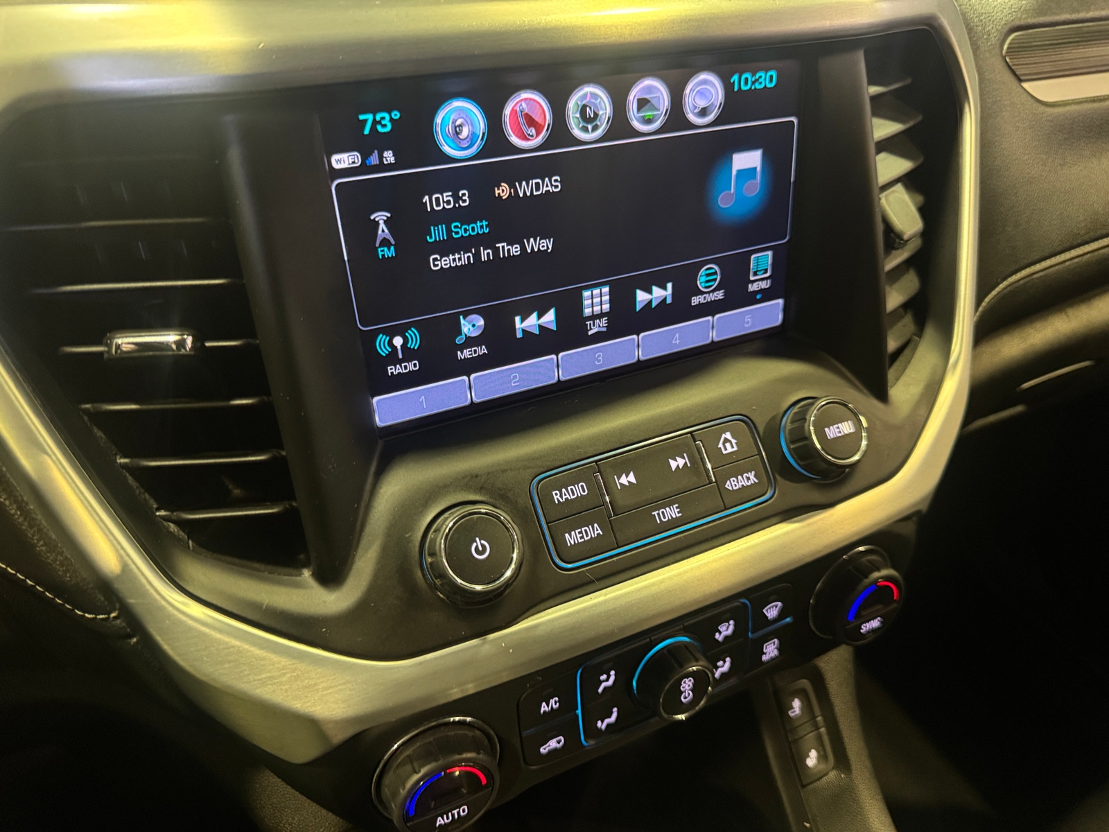 Thumbnail: 2017 GMC Acadia - 4