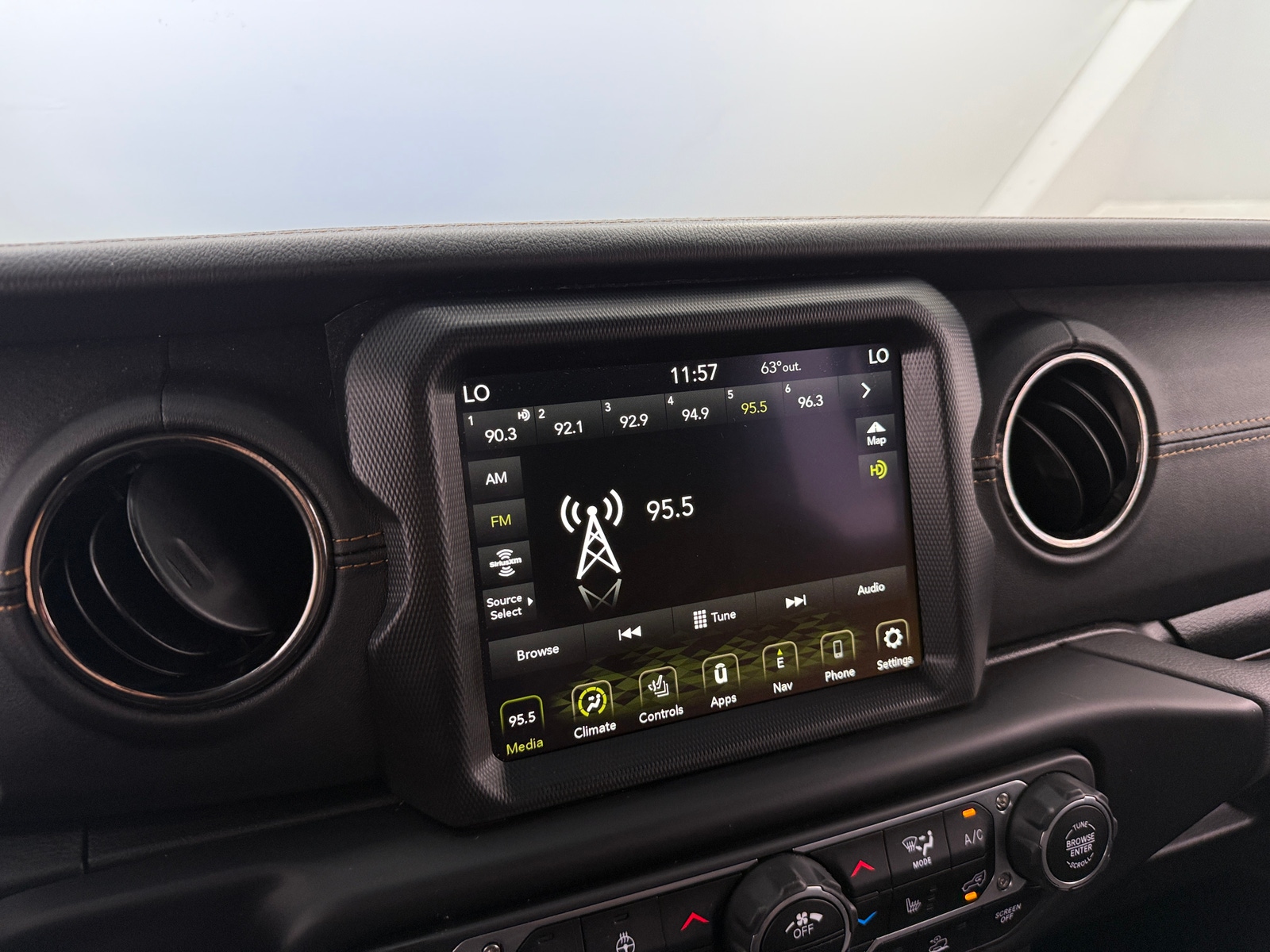 Thumbnail: 2023 Jeep Wrangler - 3