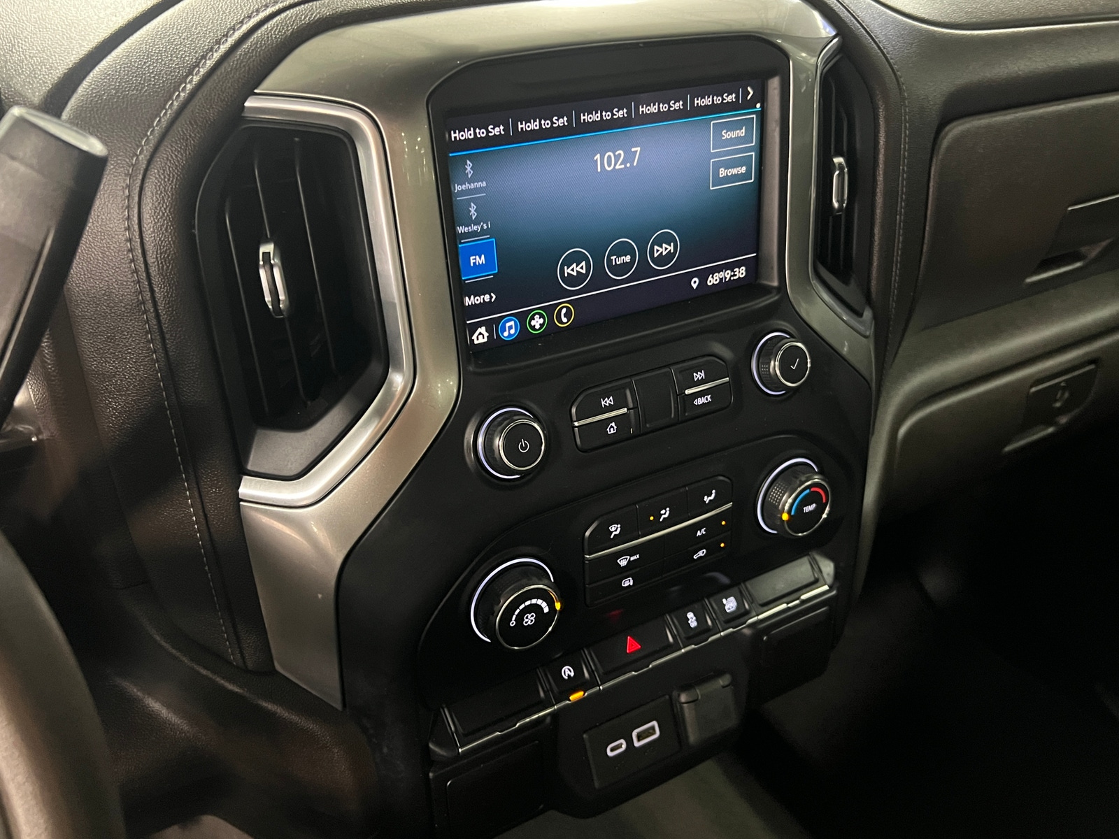 Thumbnail: 2020 Chevrolet Silverado 1500 - 4