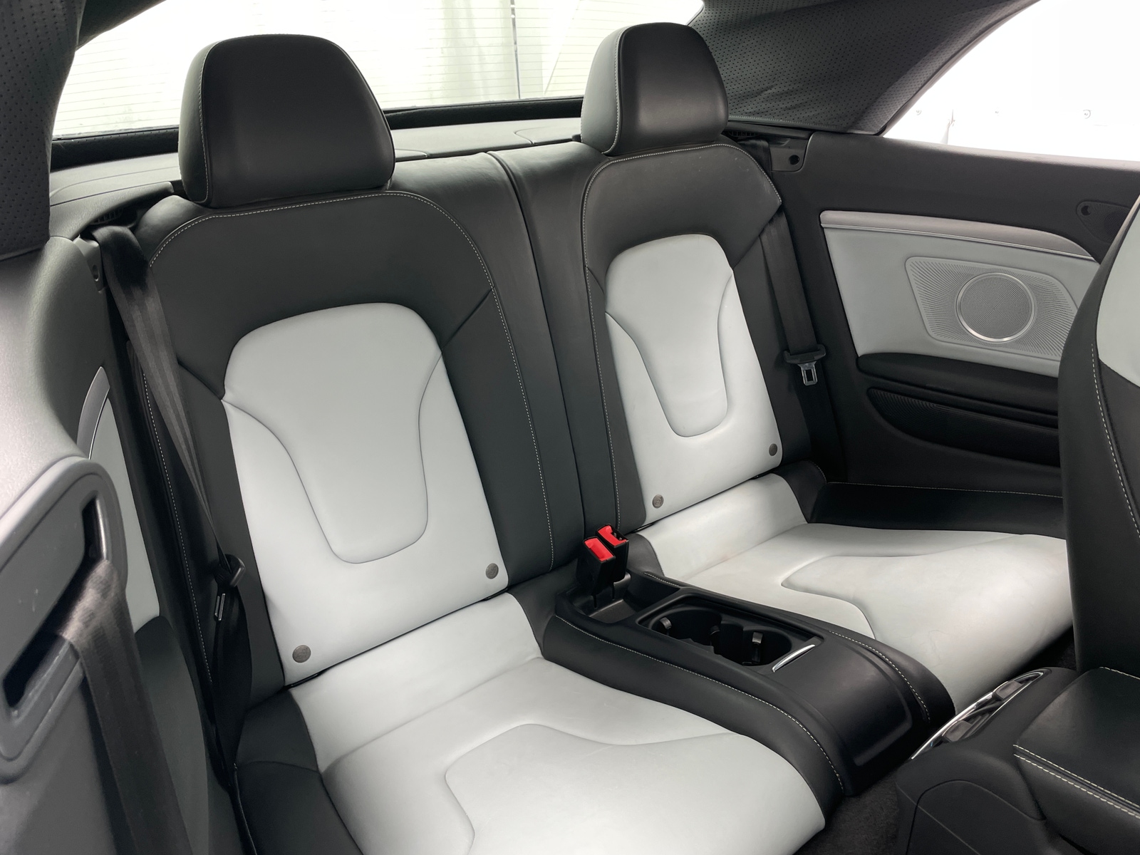 Thumbnail: 2011 Audi S5 - 5