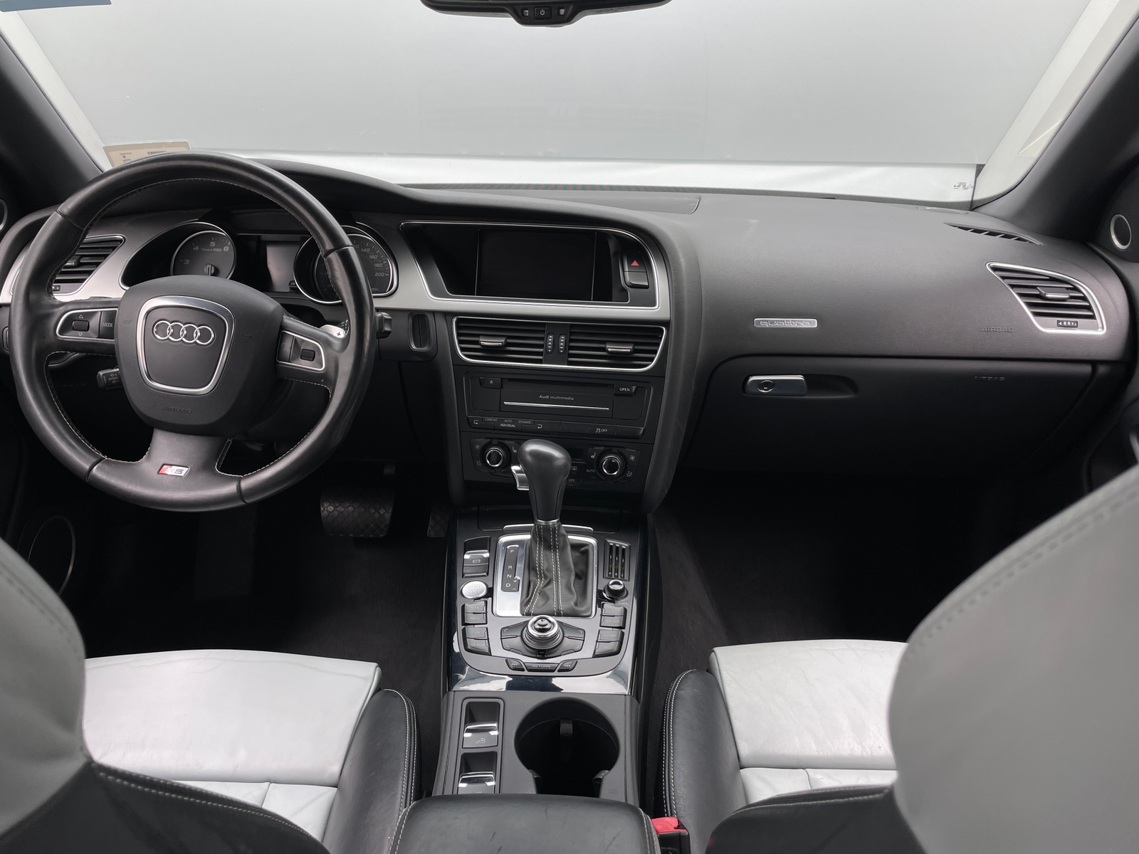 Thumbnail: 2011 Audi S5 - 2