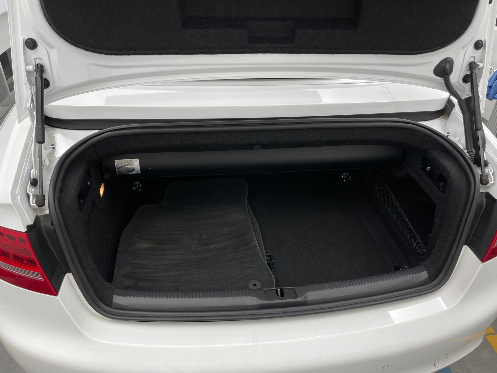 Thumbnail: 2011 Audi S5 - 6