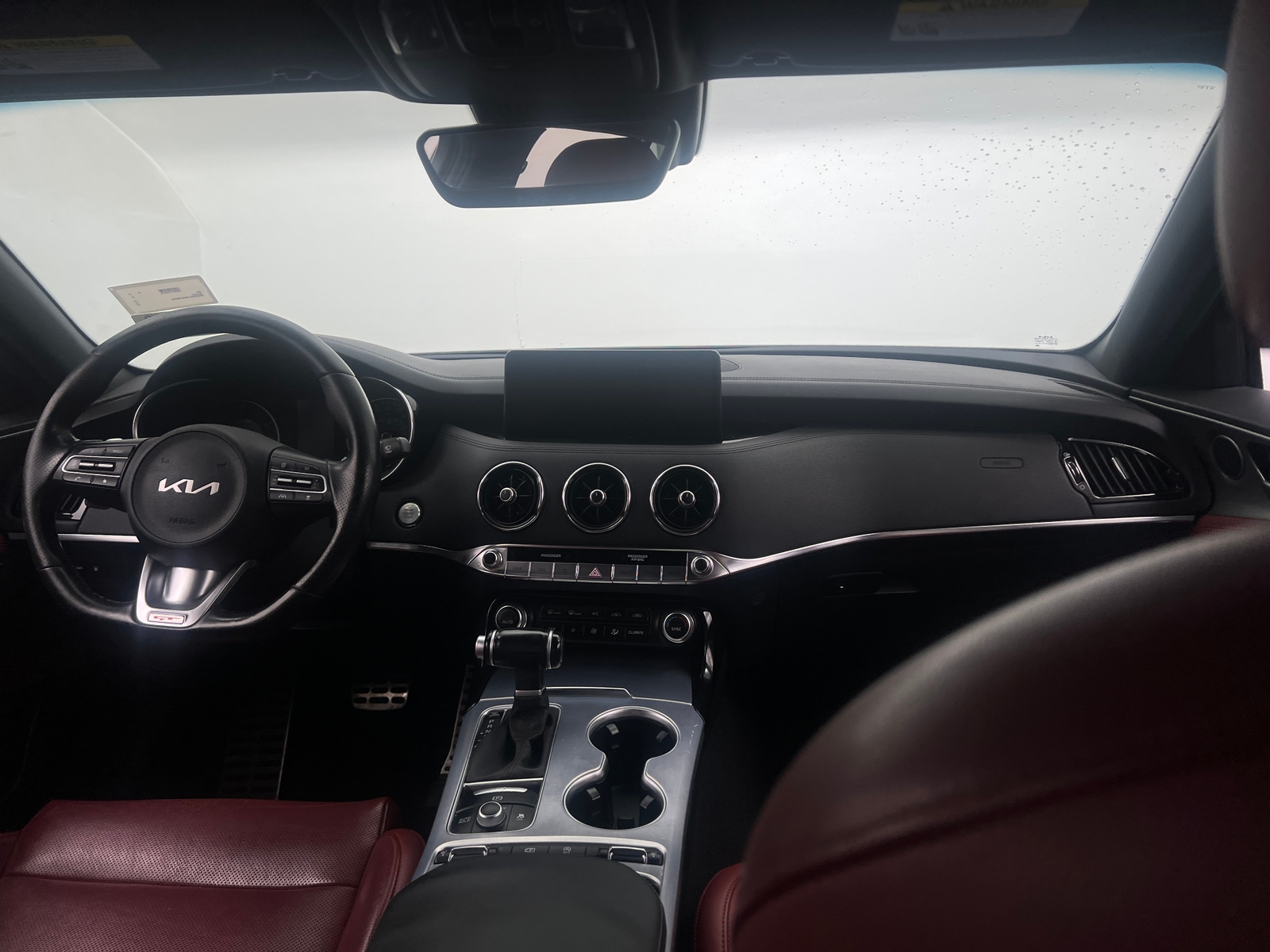 Thumbnail: 2022 Kia Stinger - 2