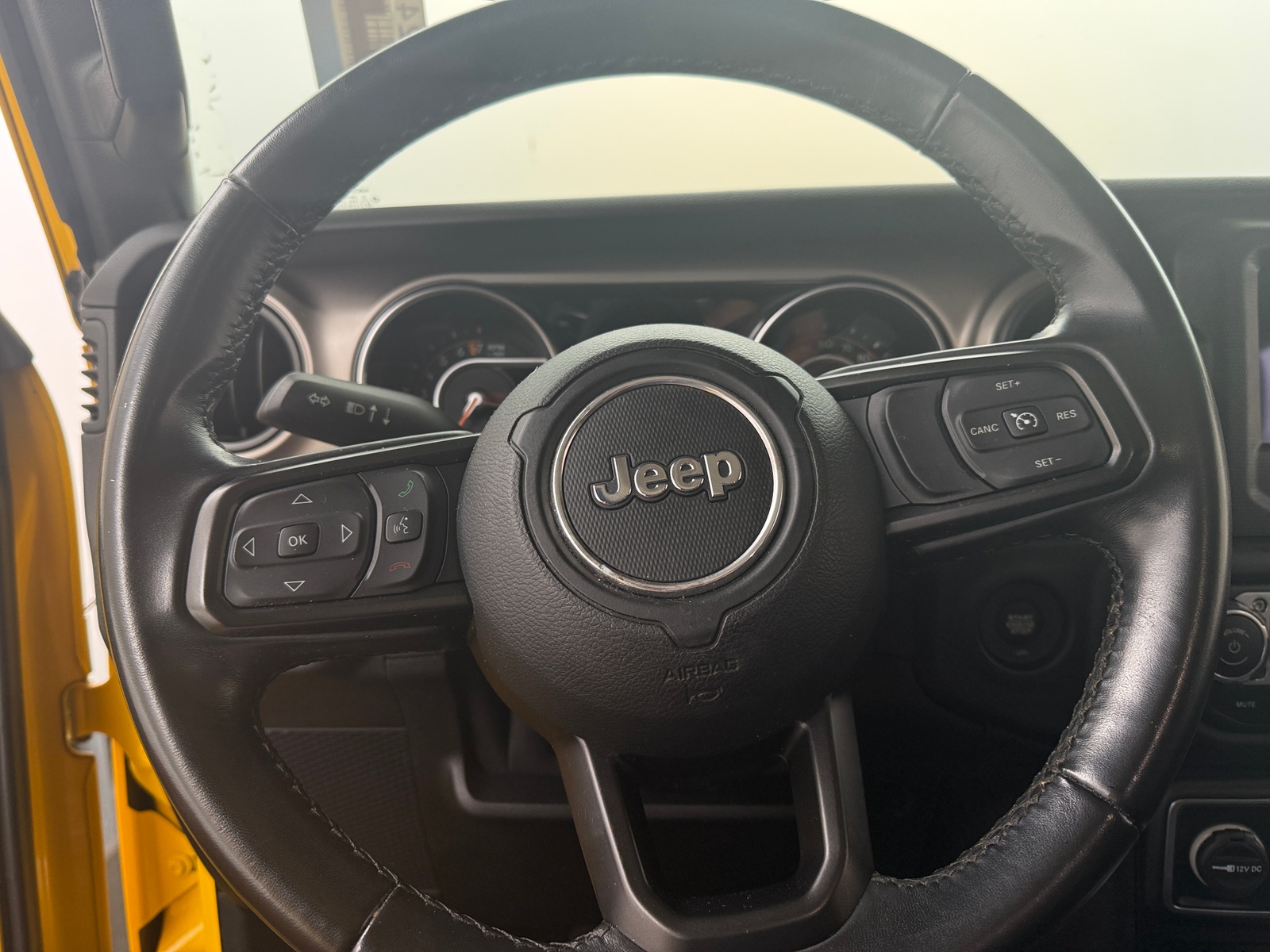 Thumbnail: 2021 Jeep Wrangler - 5