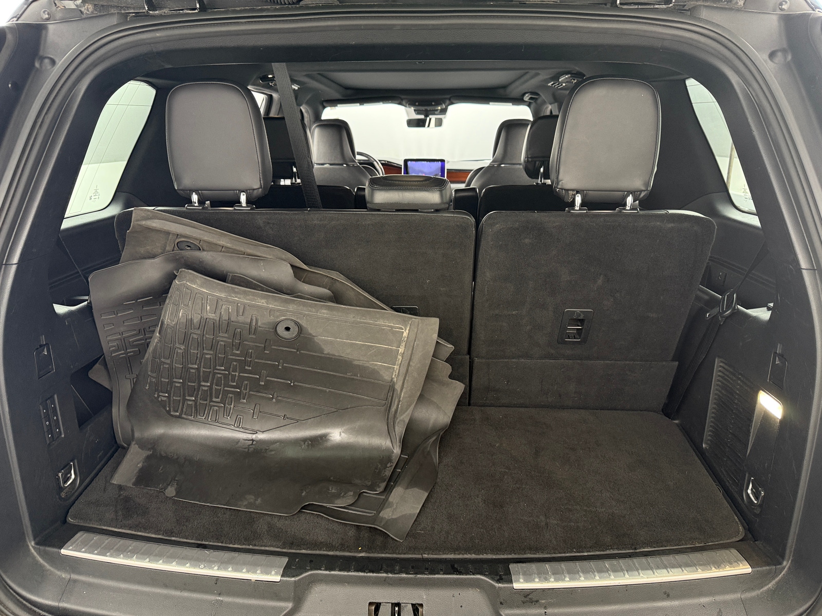 Thumbnail: 2020 Lincoln Navigator - 6