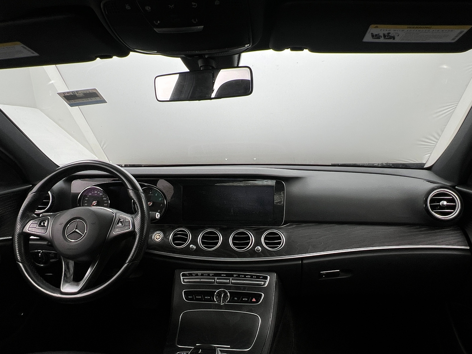 Thumbnail: 2018 Mercedes-Benz E-Class - 2