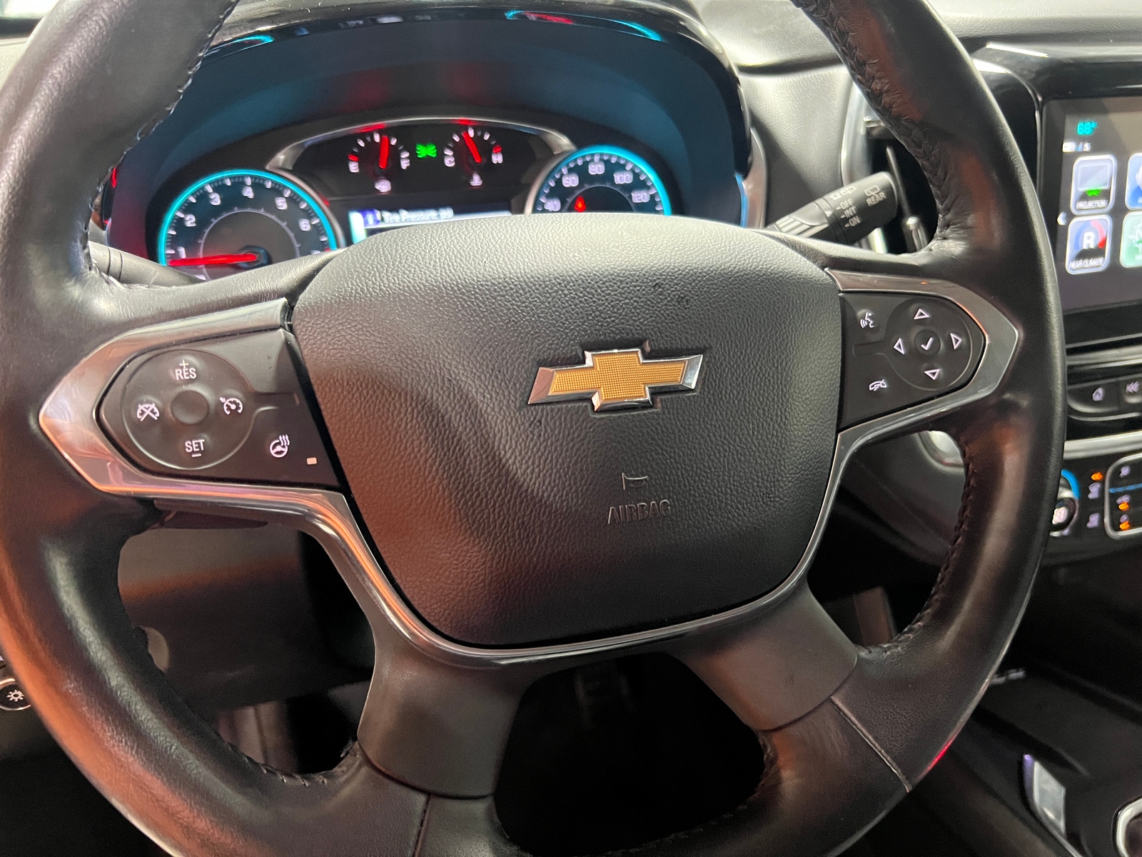 Thumbnail: 2019 Chevrolet Traverse - 4