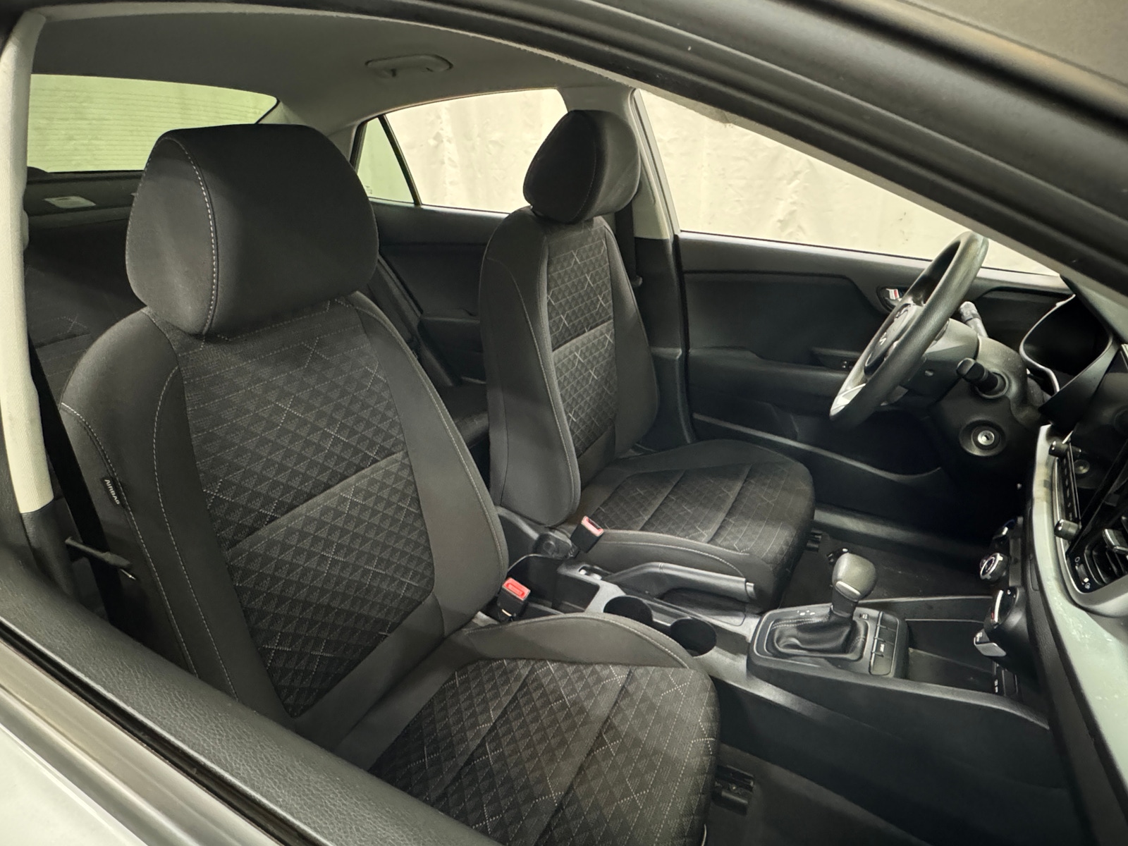 Thumbnail: 2023 Kia Rio - 2
