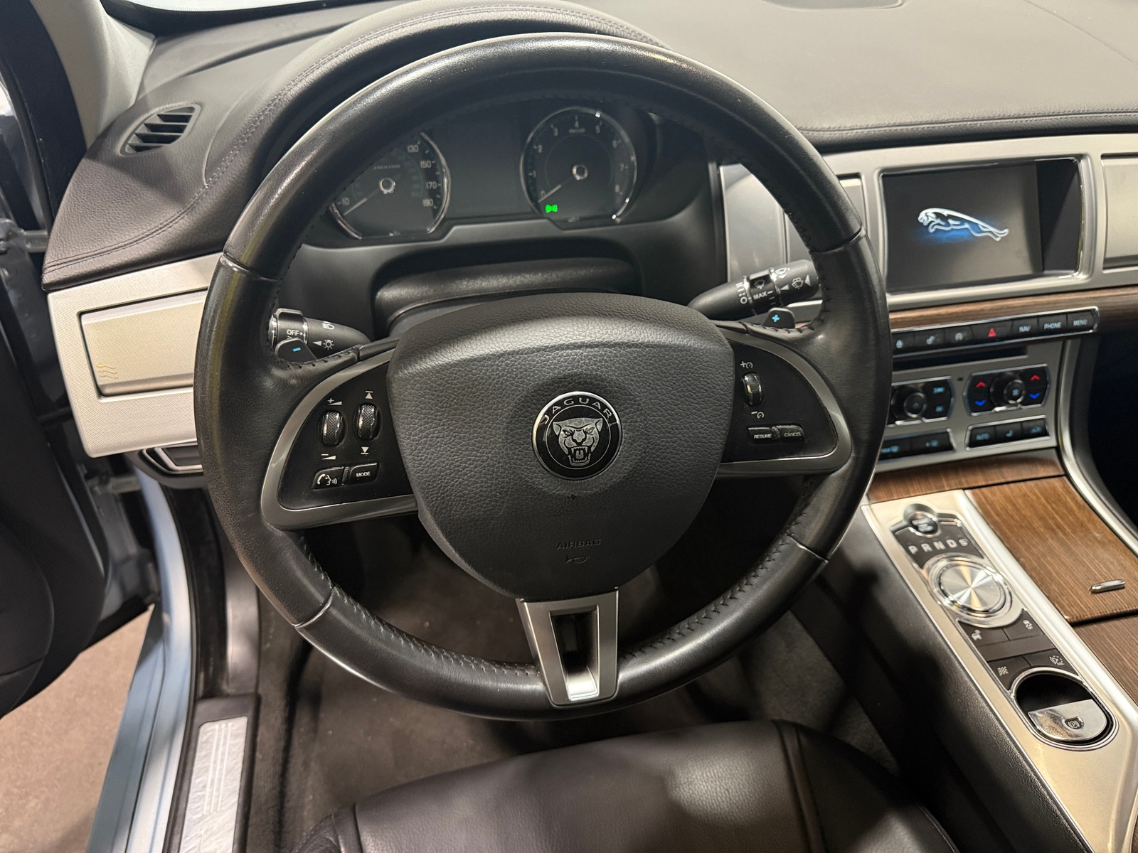 Thumbnail: 2014 Jaguar XF - 4