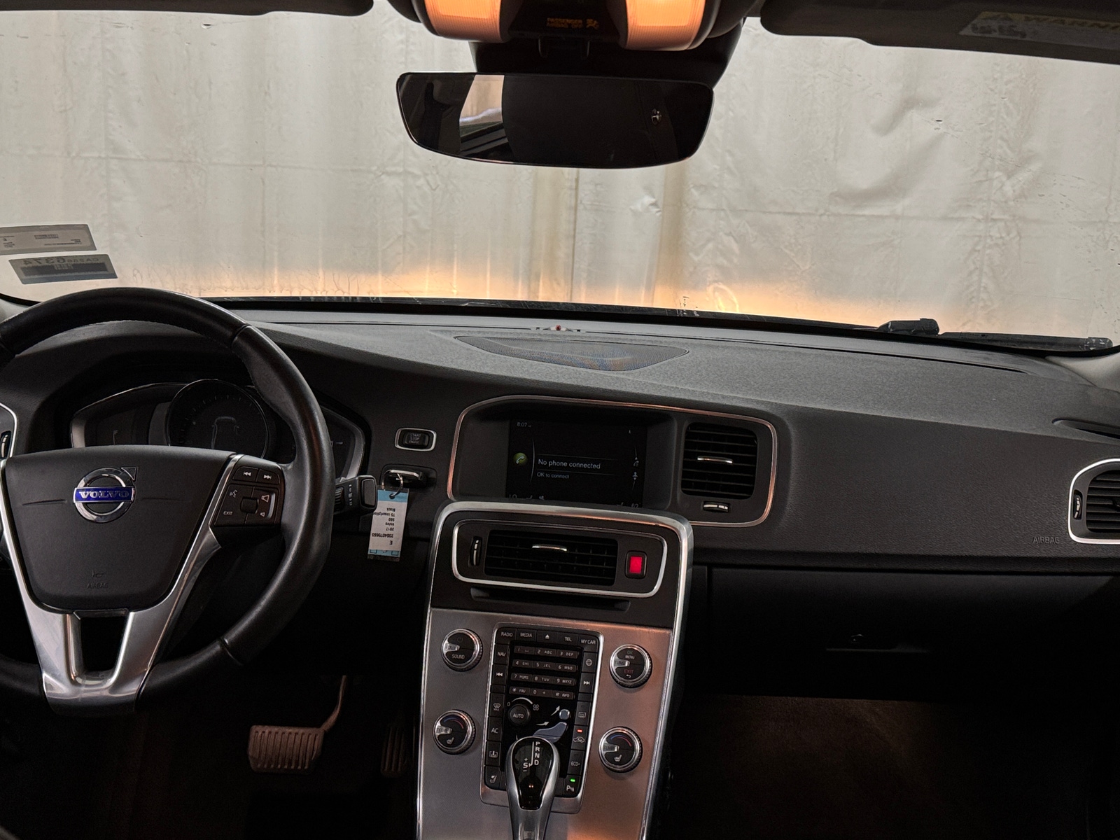Thumbnail: 2017 Volvo S60 - 3