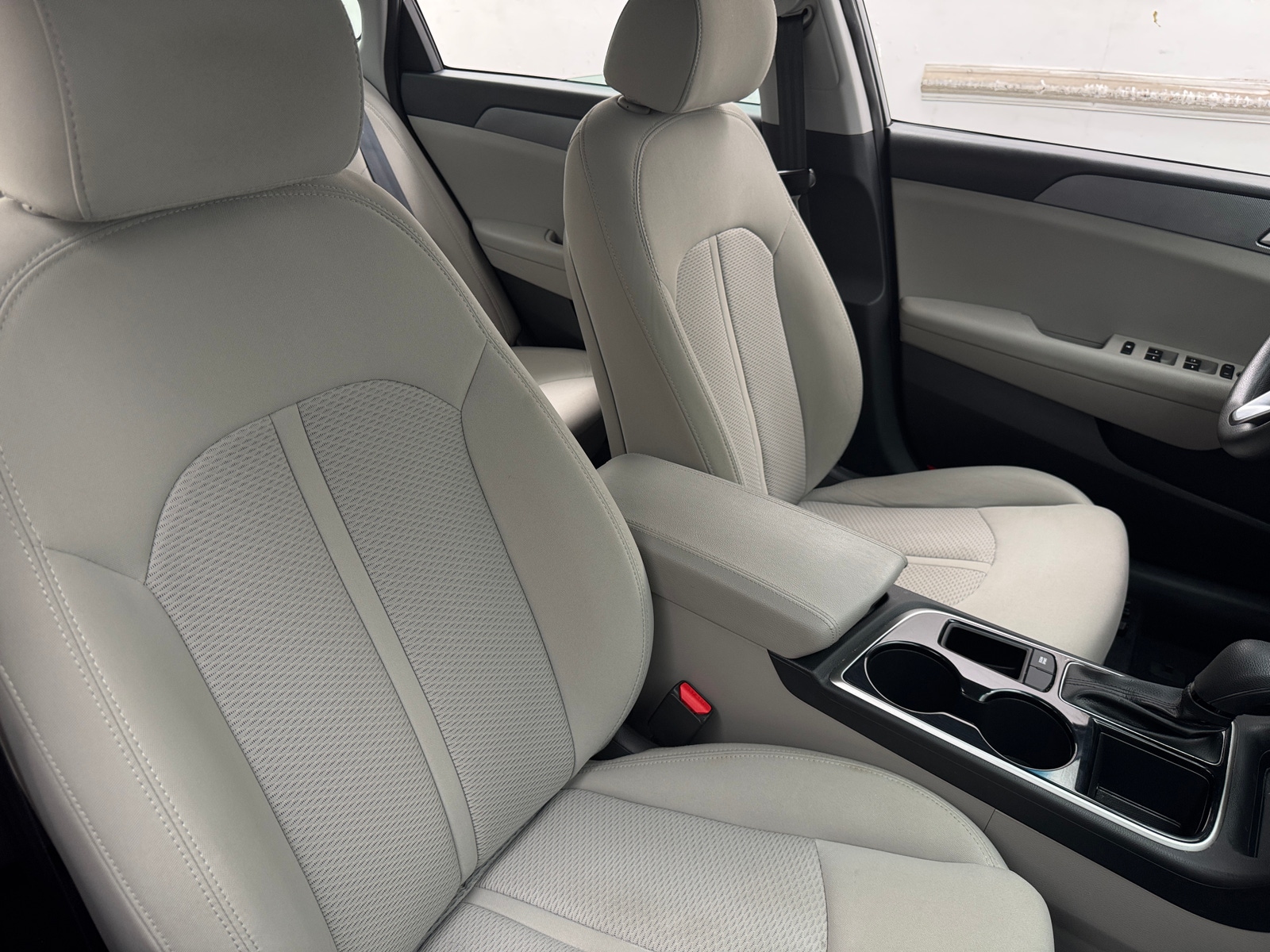 Thumbnail: 2019 Hyundai Sonata - 2