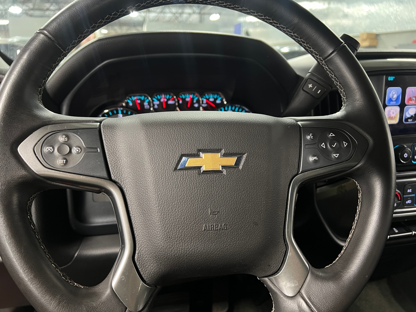 Thumbnail: 2017 Chevrolet Silverado 1500 - 5