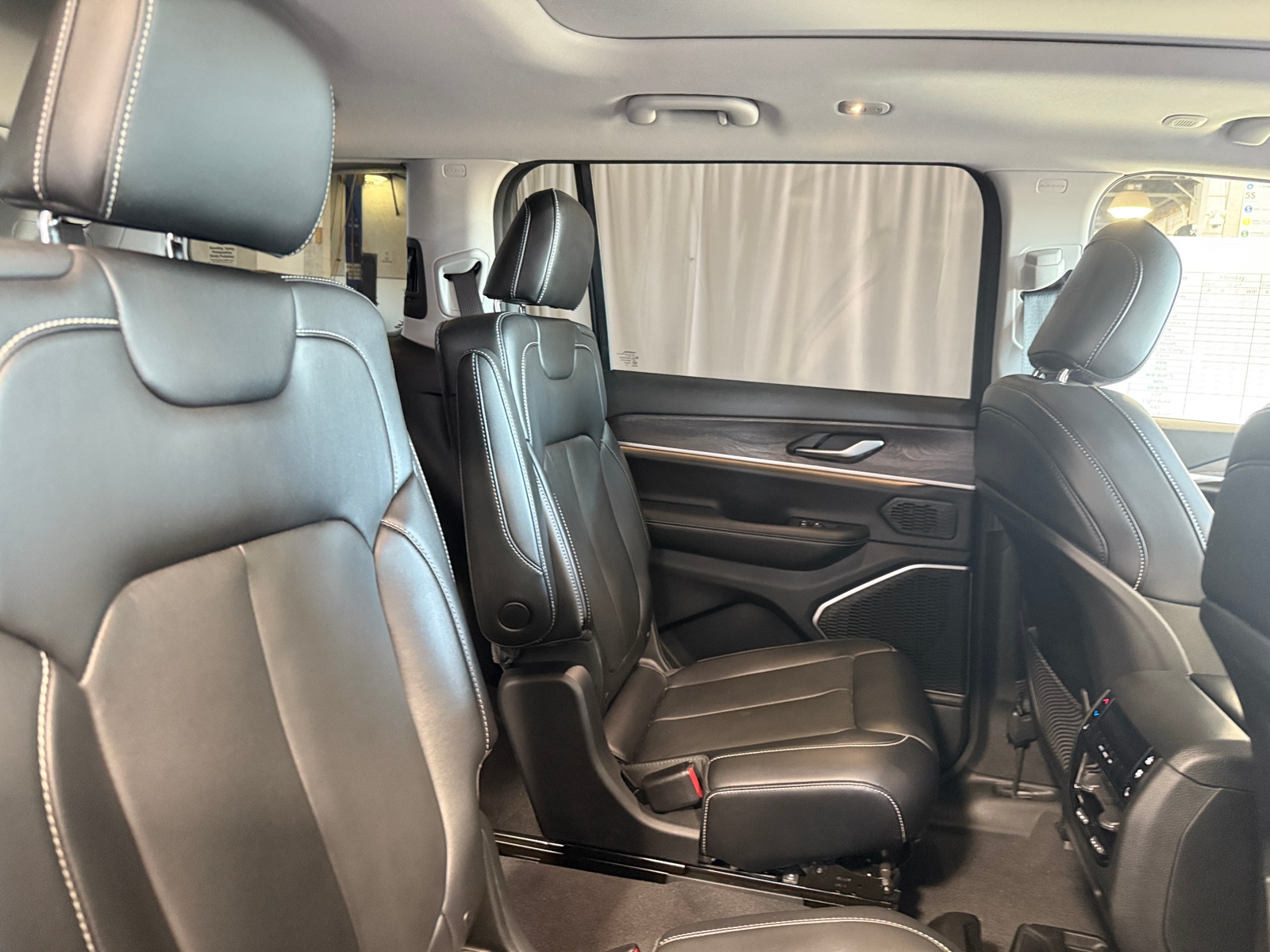Thumbnail: 2021 Jeep Grand Cherokee L - 5