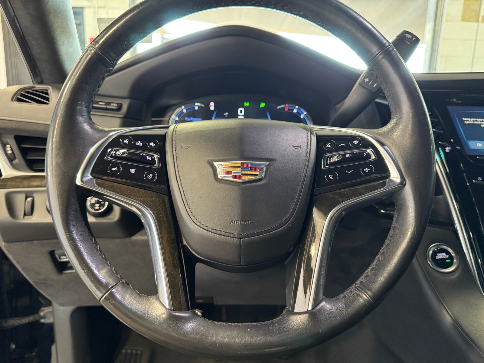 Thumbnail: 2019 Cadillac Escalade - 4