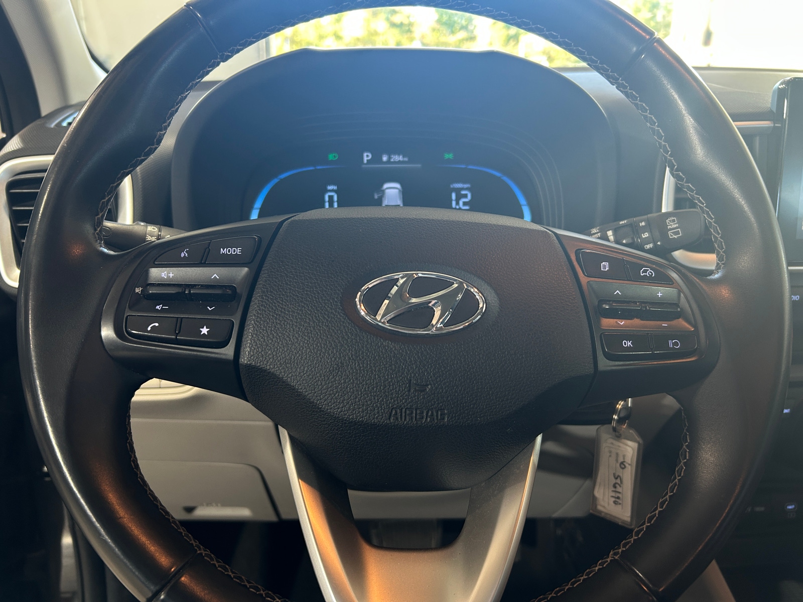 Thumbnail: 2023 Hyundai Venue - 5