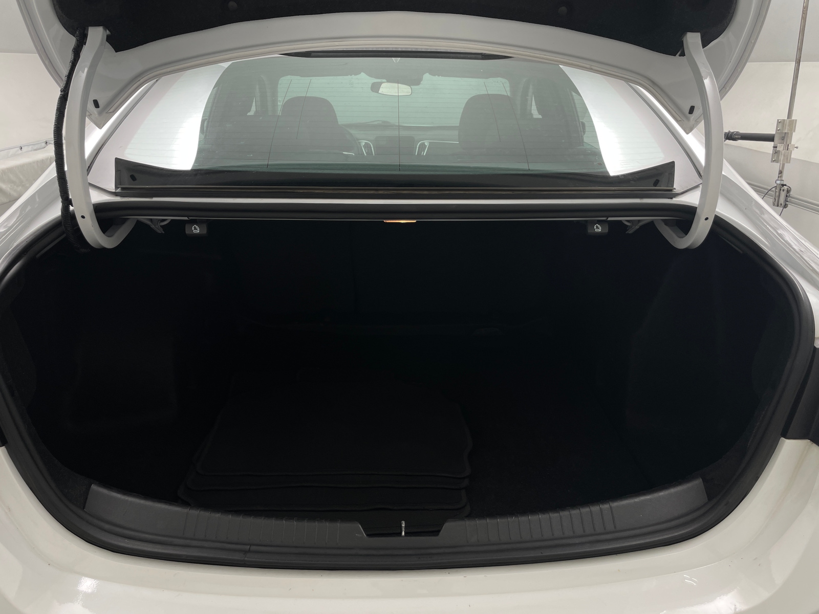 Thumbnail: 2024 Chevrolet Malibu - 7
