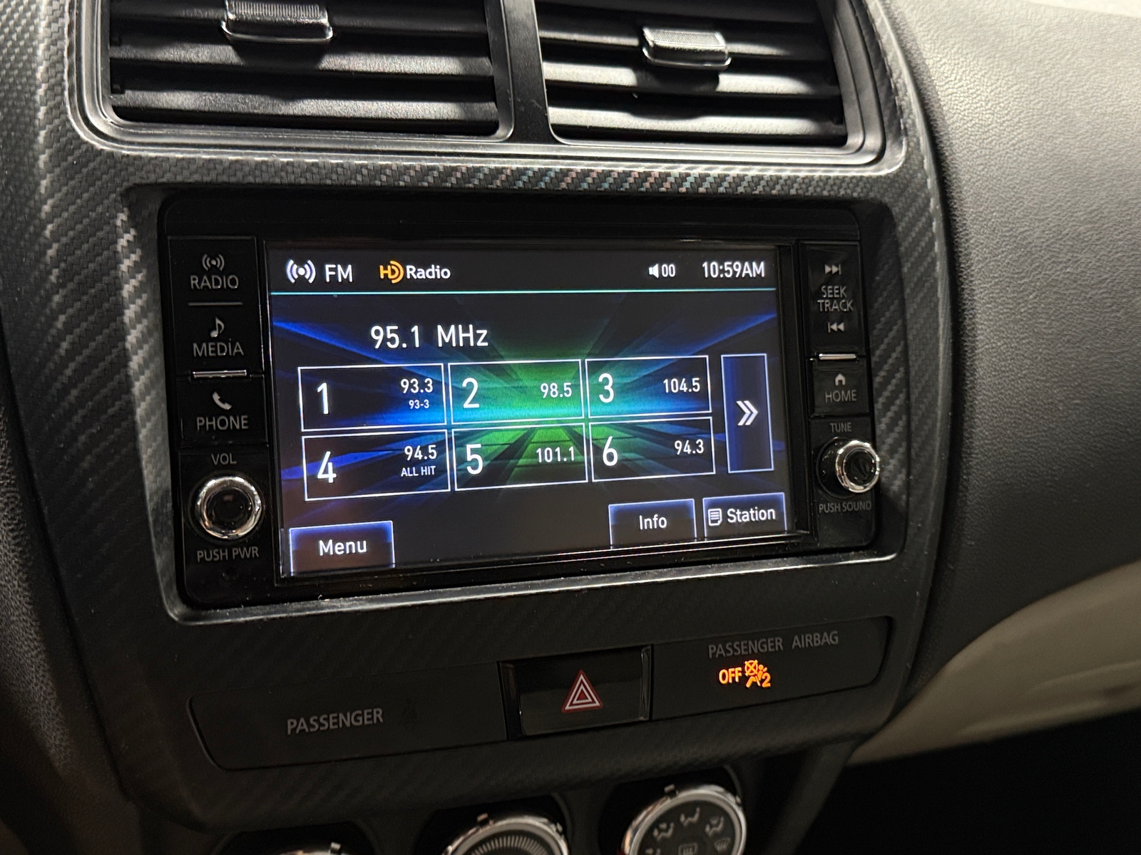 Thumbnail: 2018 Mitsubishi Outlander Sport - 4