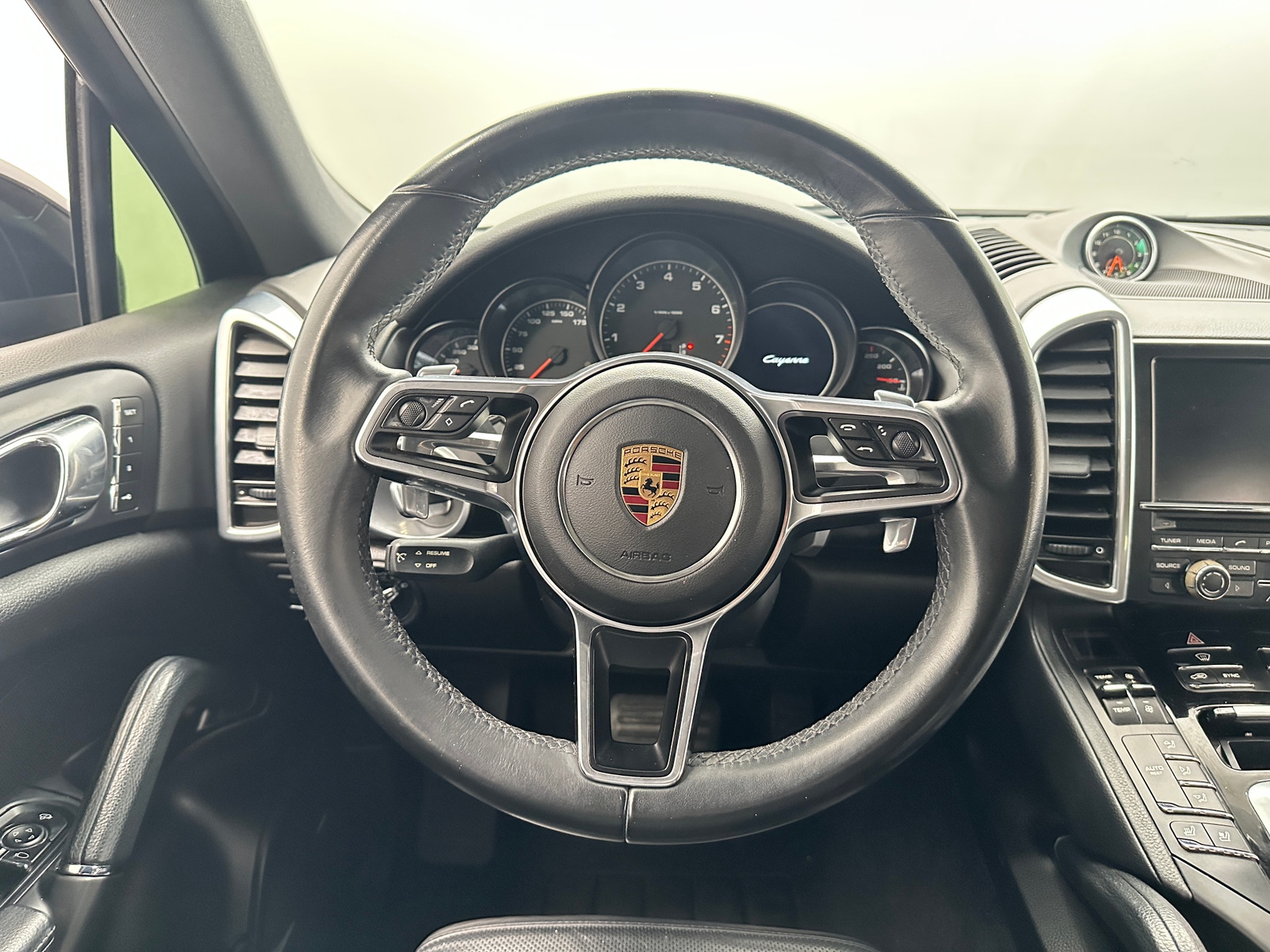Thumbnail: 2016 Porsche Cayenne - 4