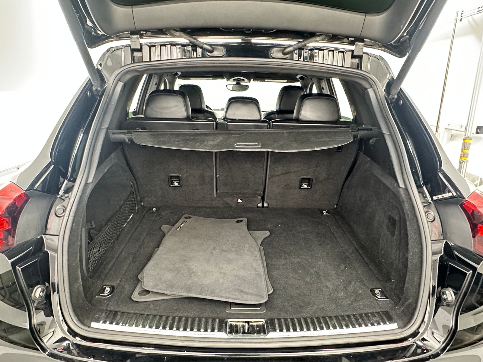Thumbnail: 2016 Porsche Cayenne - 6