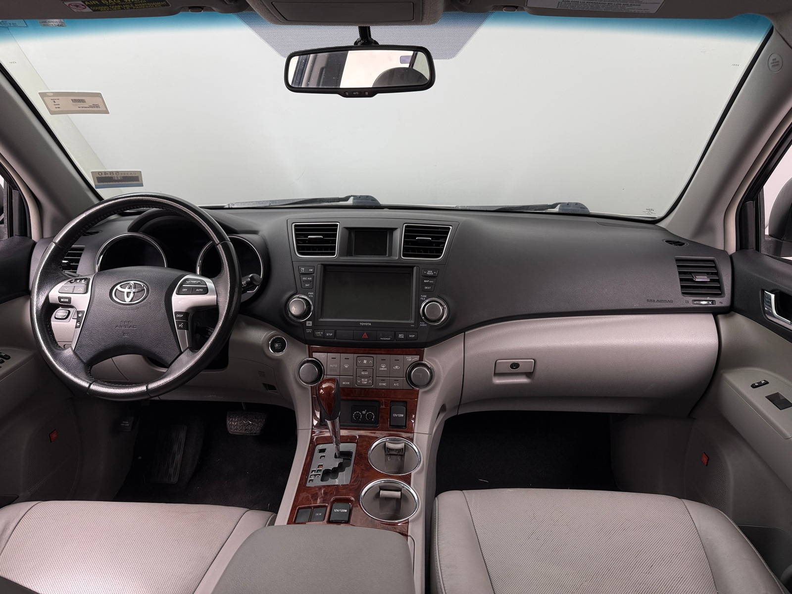 Thumbnail: 2012 Toyota Highlander - 2