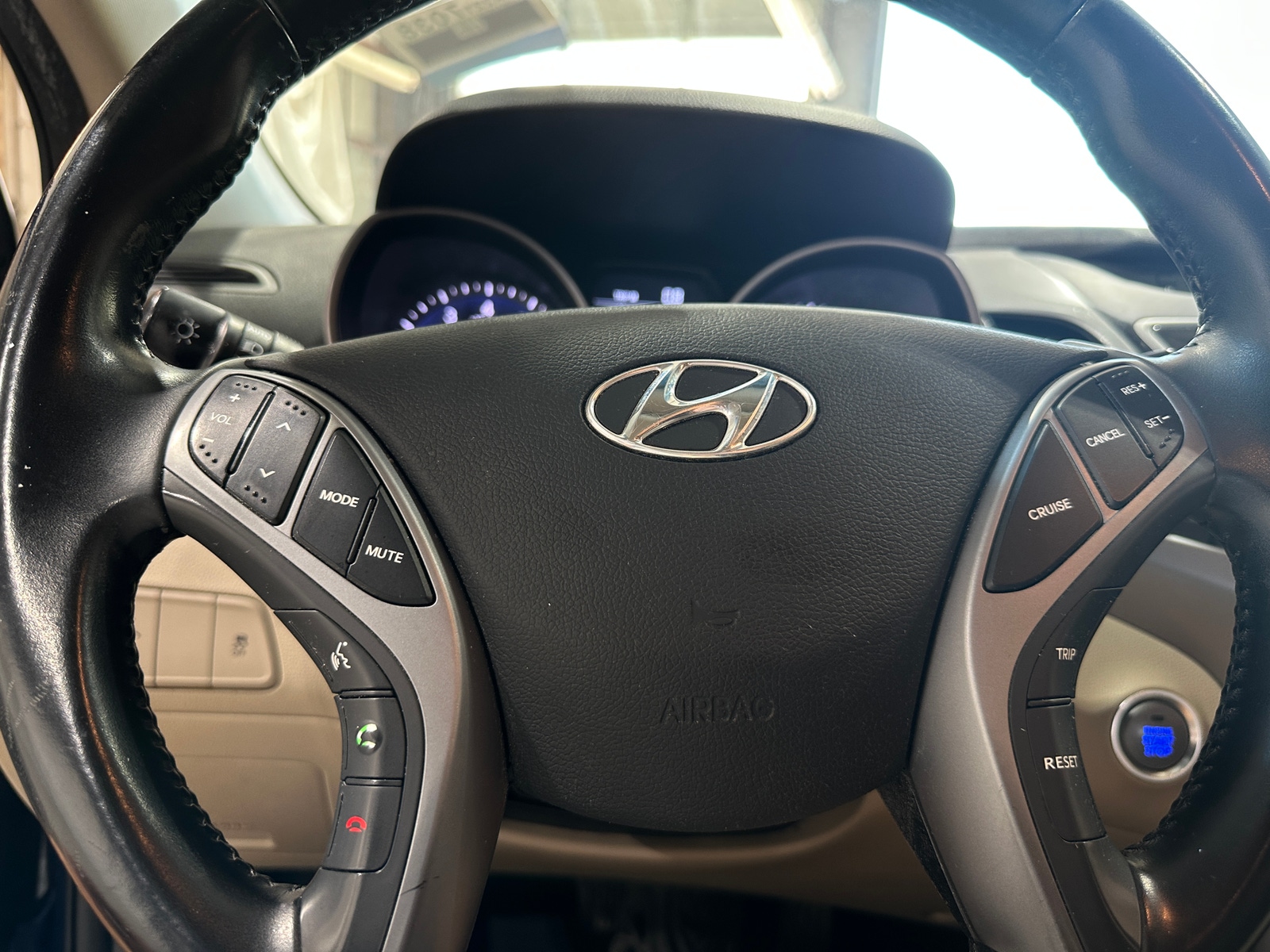 Thumbnail: 2016 Hyundai Elantra - 5