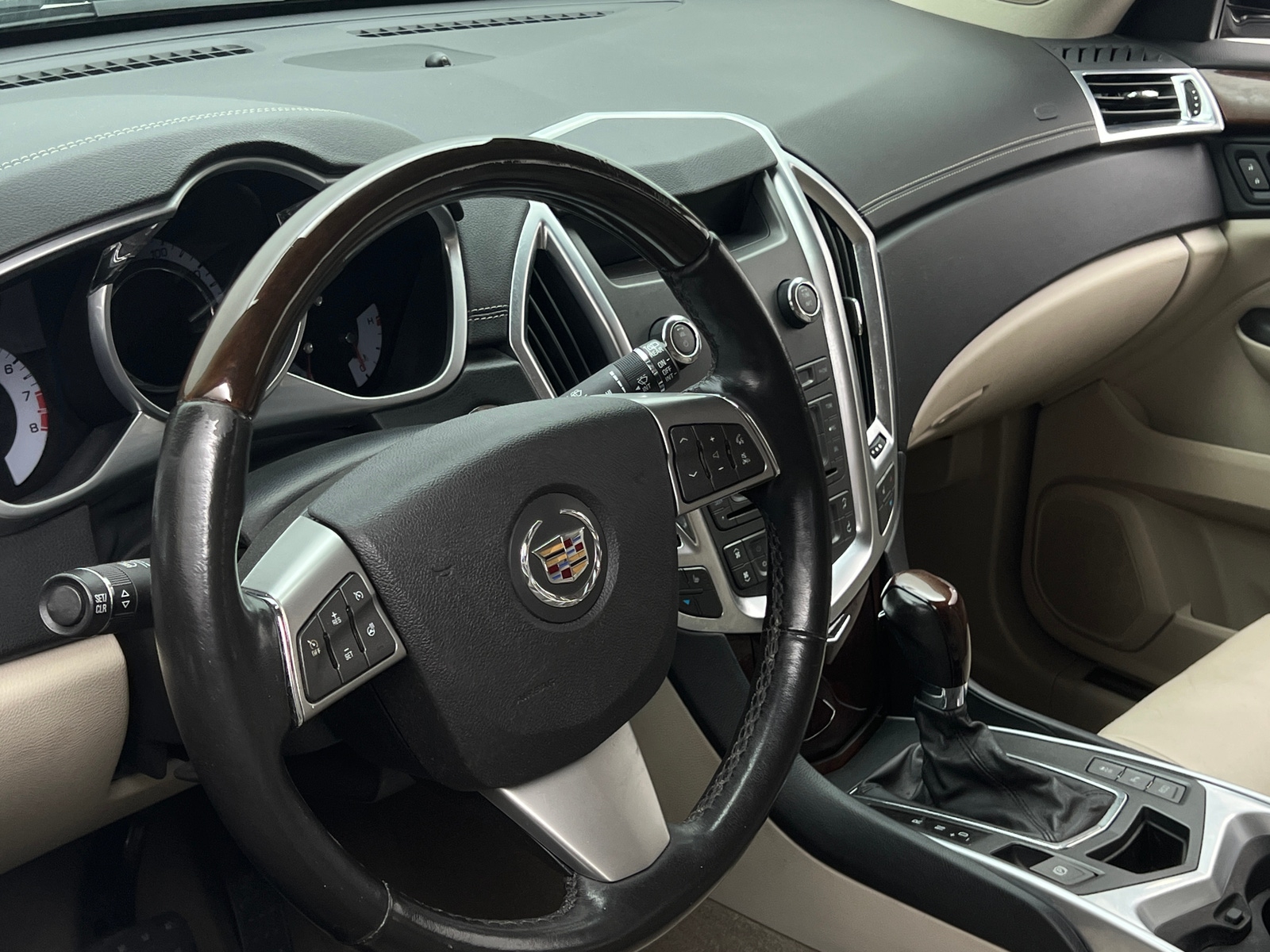 Thumbnail: 2012 Cadillac SRX - 4