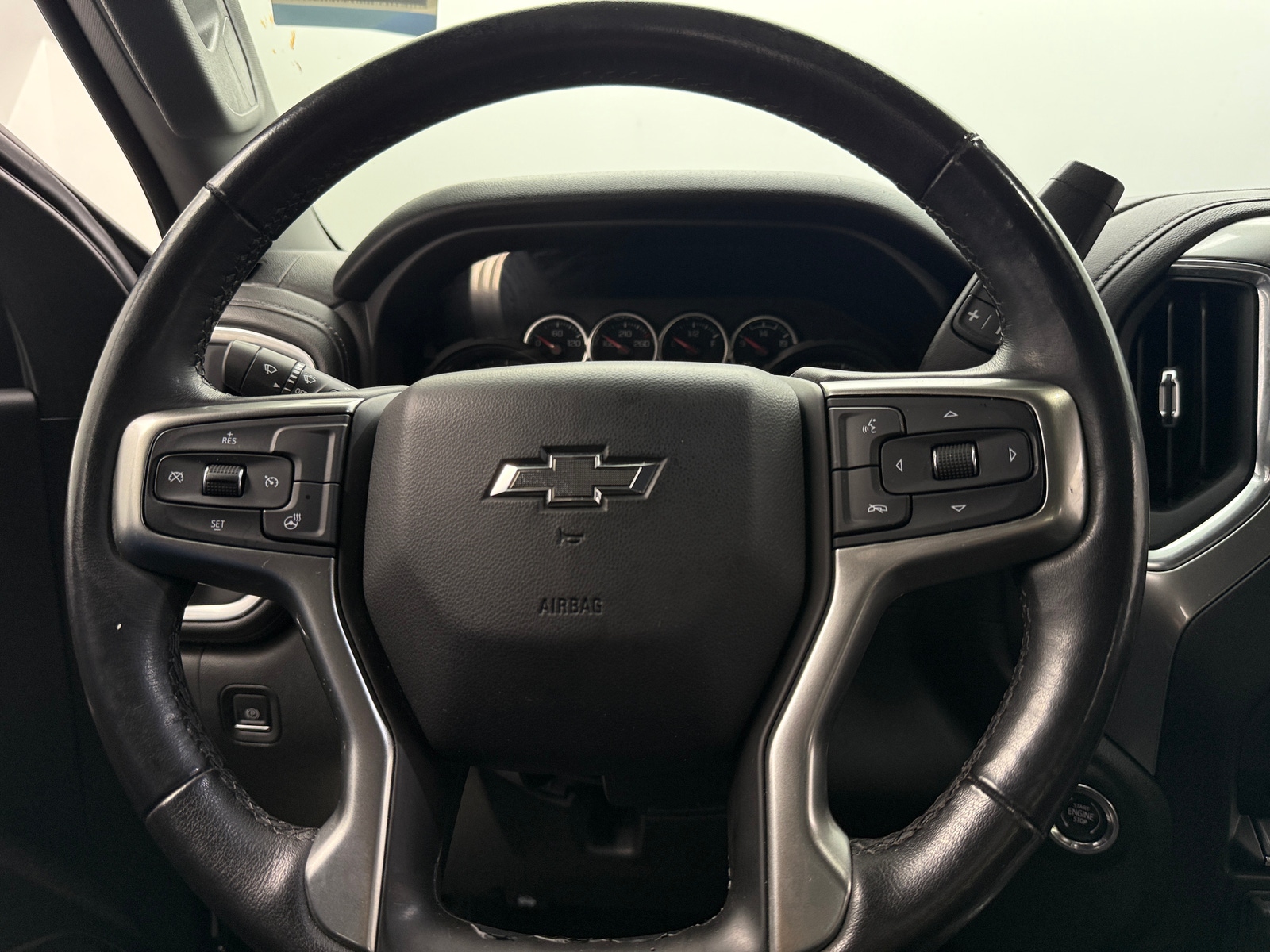 Thumbnail: 2021 Chevrolet Silverado 1500 - 5