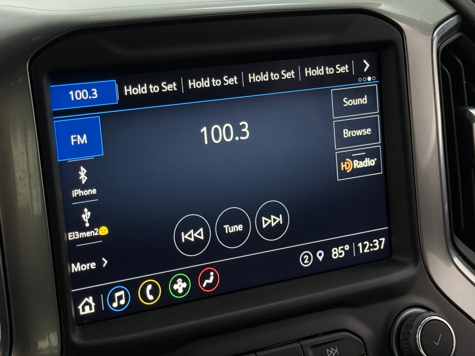 Thumbnail: 2021 Chevrolet Silverado 1500 - 4