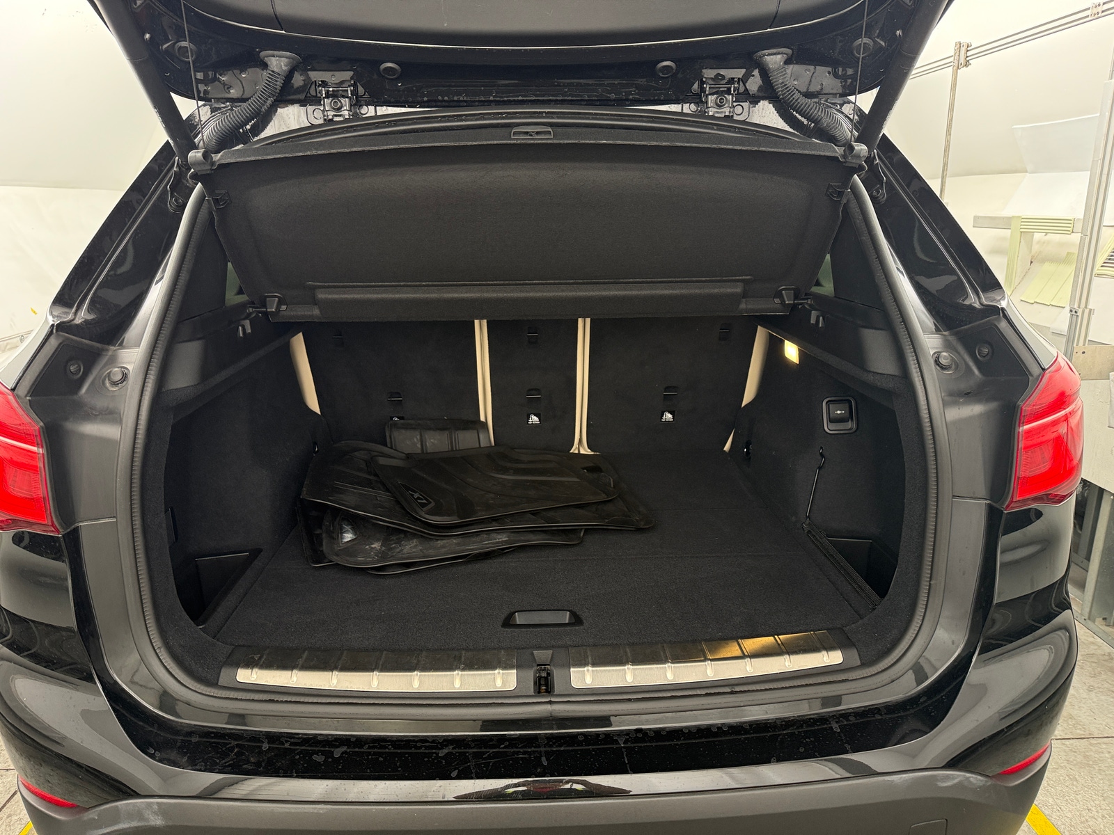 Thumbnail: 2016 BMW X1 - 6