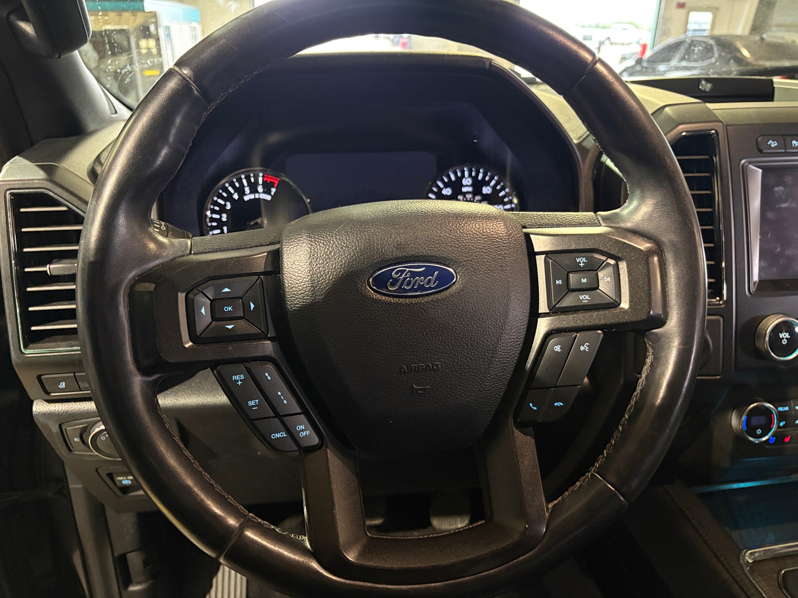 Thumbnail: 2020 Ford Expedition - 4