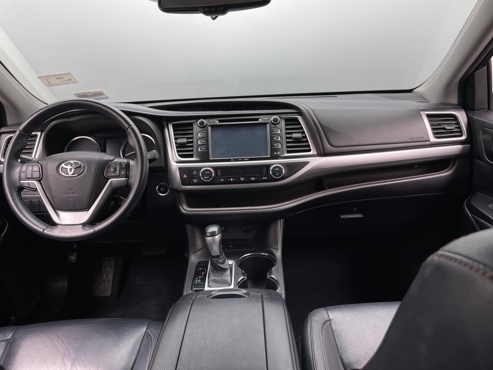 Thumbnail: 2016 Toyota Highlander - 2