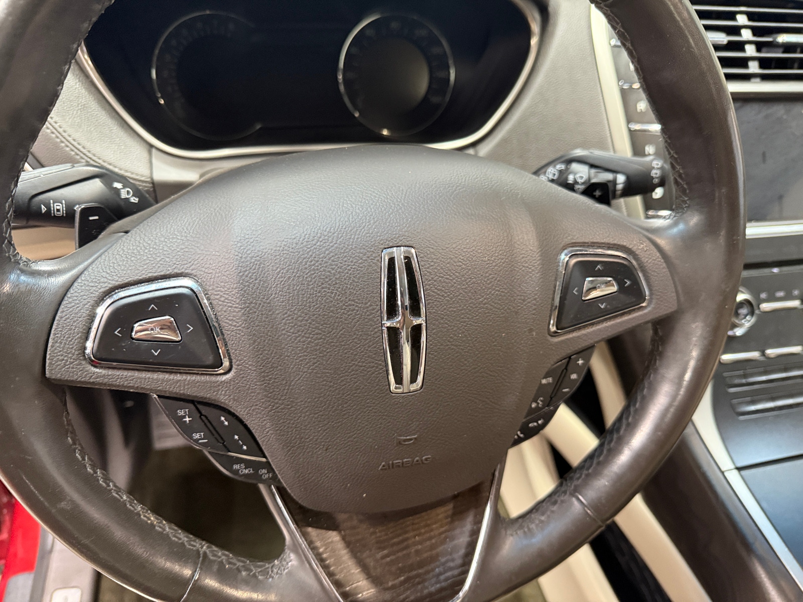 Thumbnail: 2018 Lincoln MKX - 4