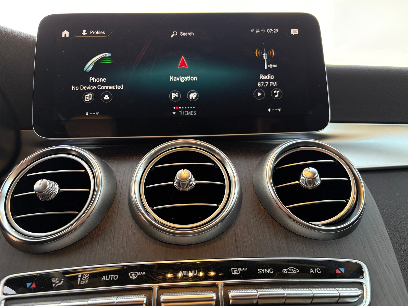 Thumbnail: 2022 Mercedes-Benz GLC - 3