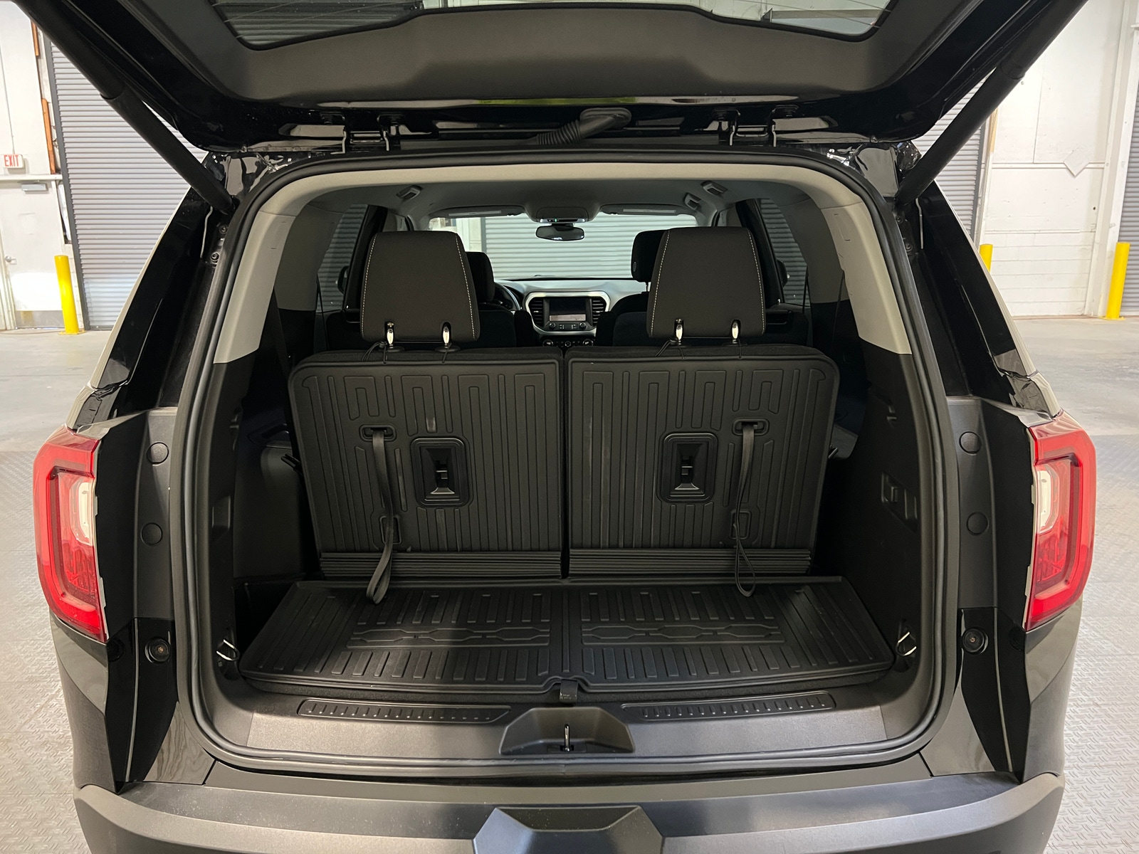 Thumbnail: 2023 GMC Acadia - 7
