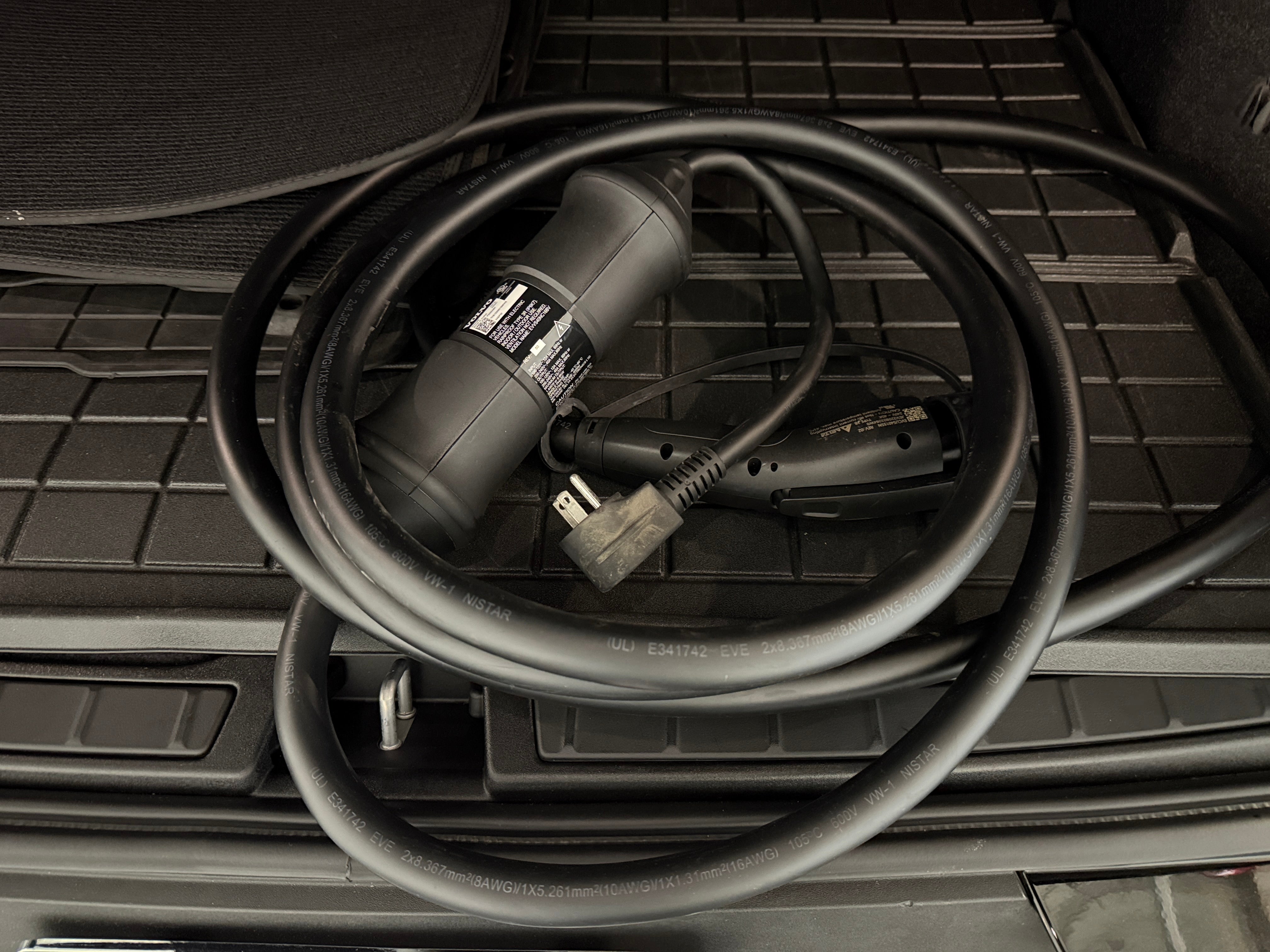 Used 2023 Volvo XC40 Ultimate with VIN YV4ED3UM1P2950758 for sale in Oak Creek, WI