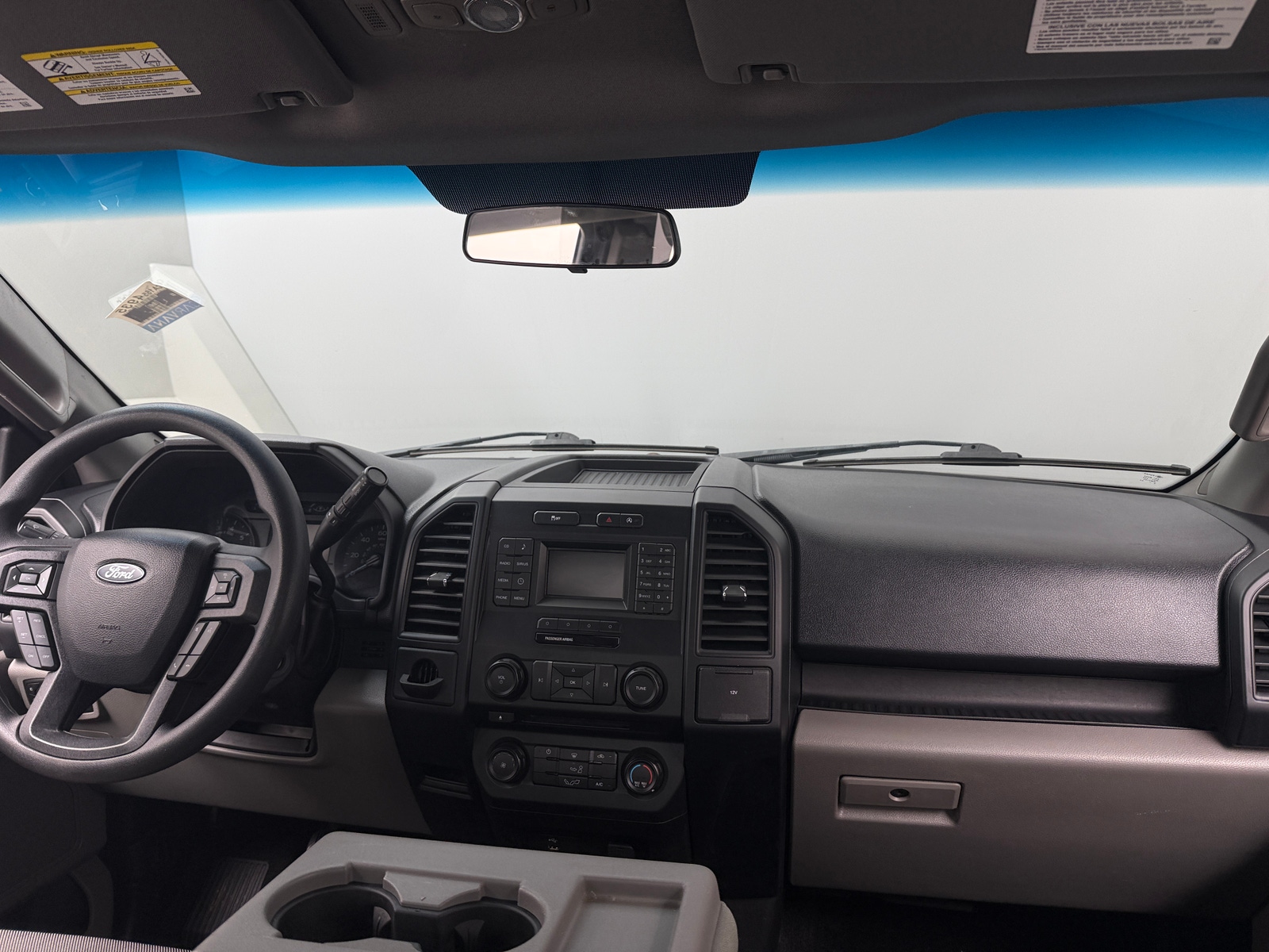 Thumbnail: 2016 Ford Econoline - 3