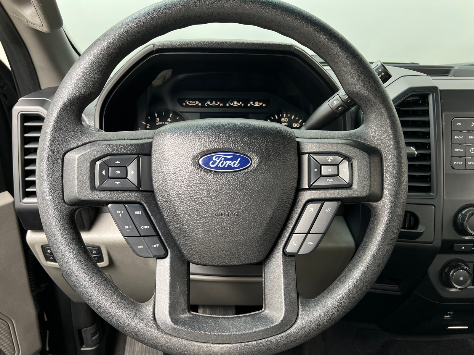 Thumbnail: 2016 Ford Econoline - 5