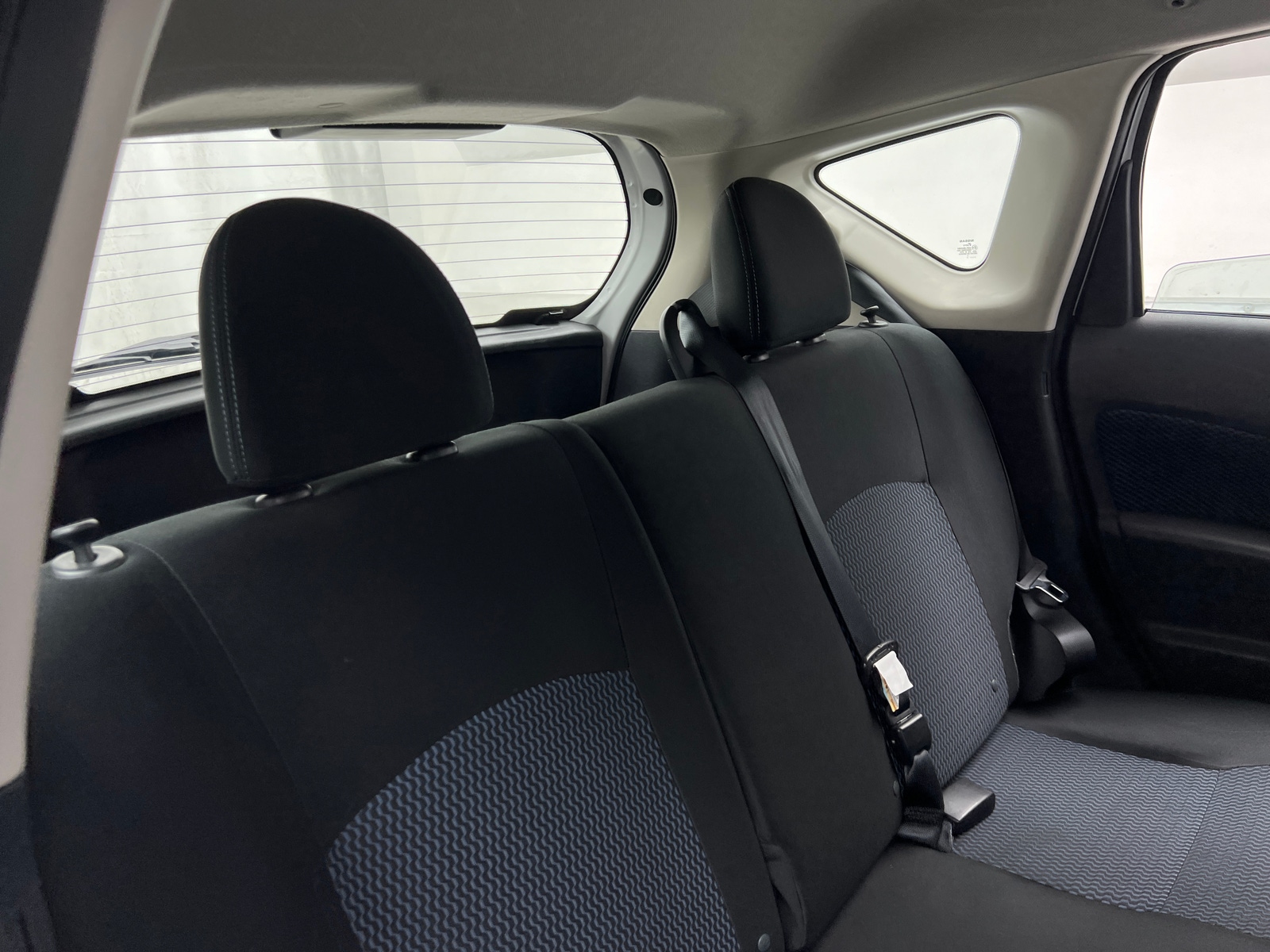 Thumbnail: 2017 Nissan Versa Note - 6