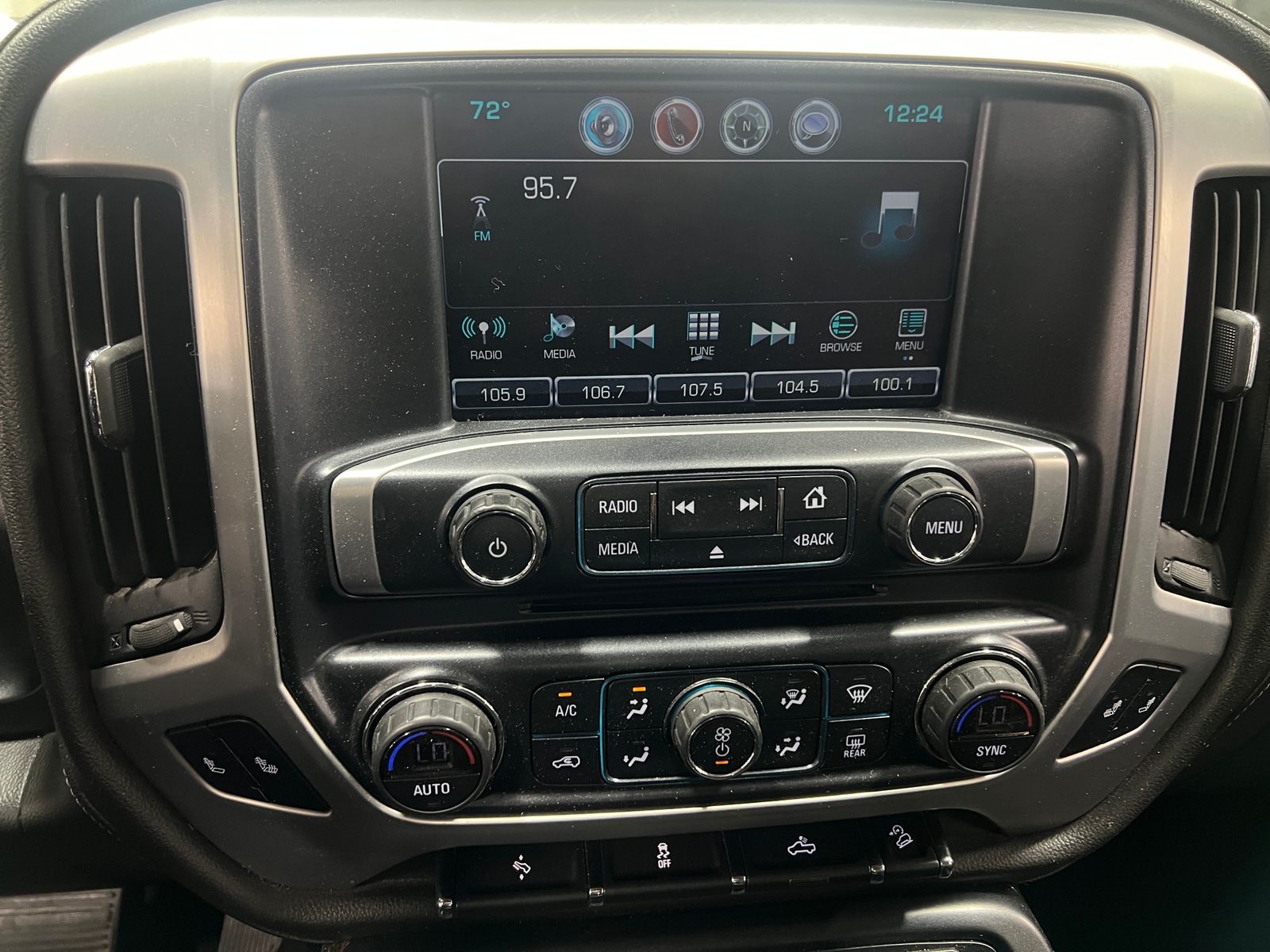 Thumbnail: 2017 GMC Sierra 1500 - 3