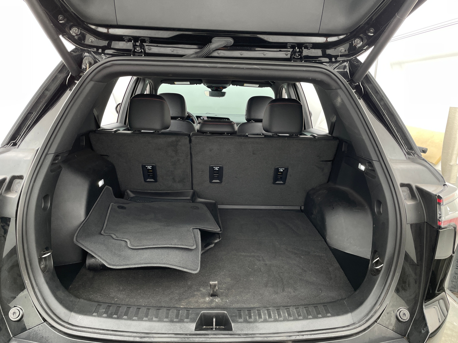 Thumbnail: 2025 Chevrolet Equinox - 6