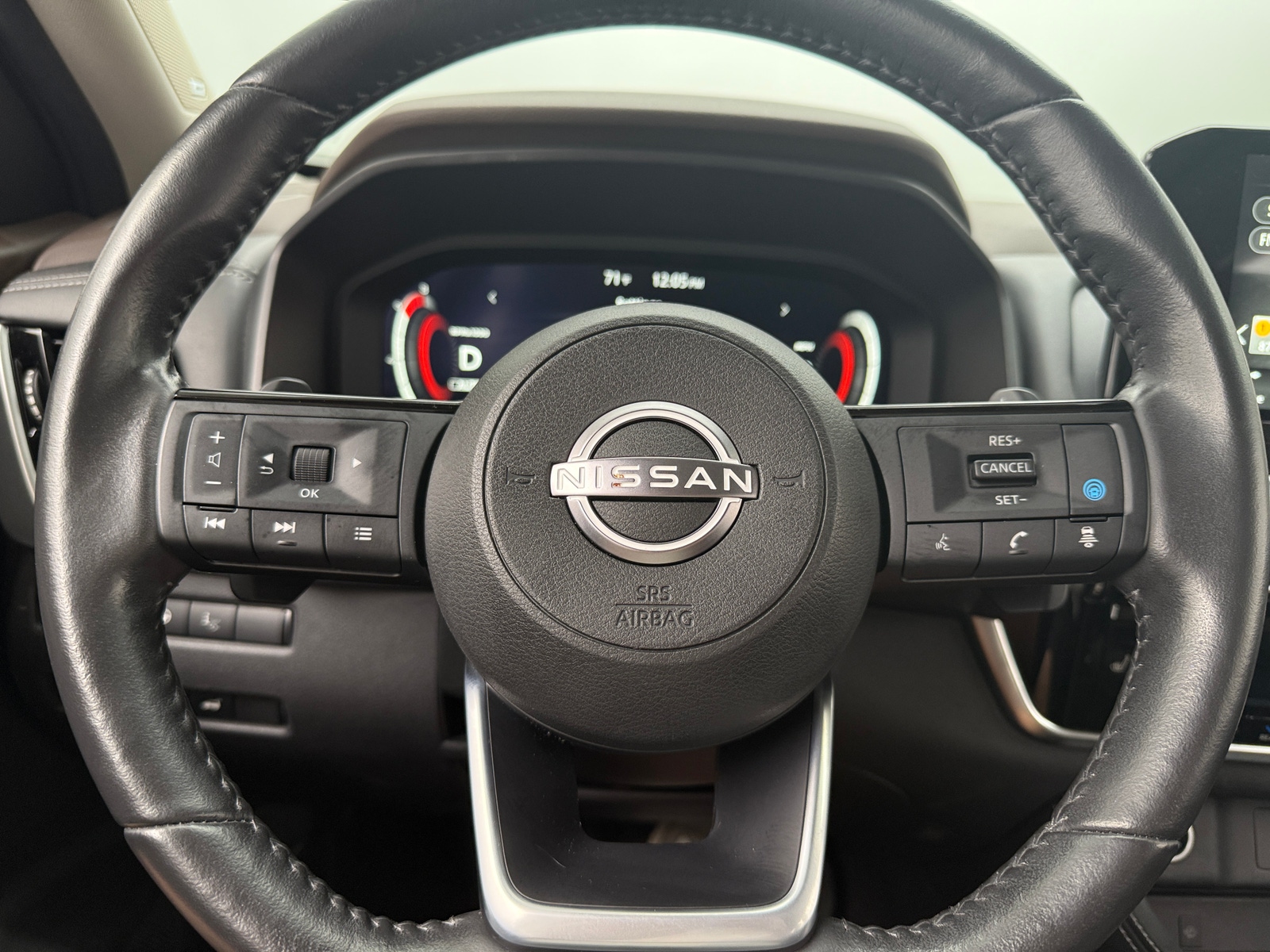 Thumbnail: 2023 Nissan Rogue - 4