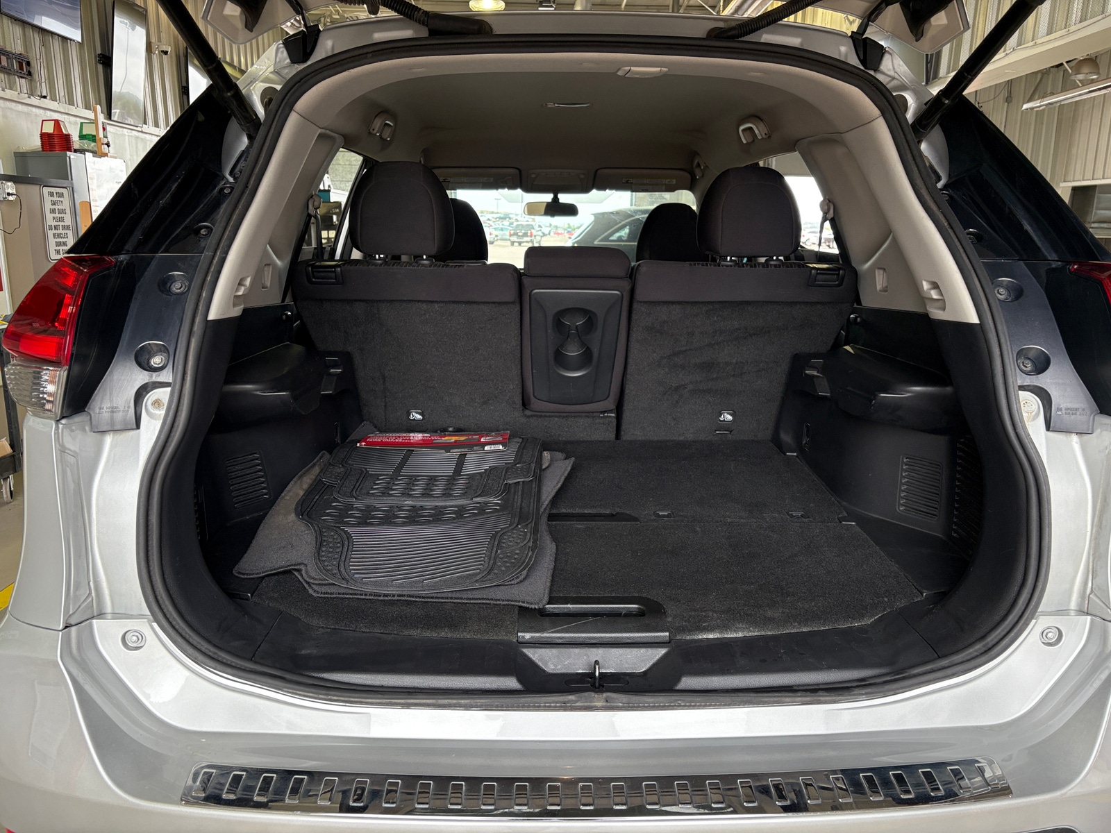 Thumbnail: 2017 Nissan Rogue - 7