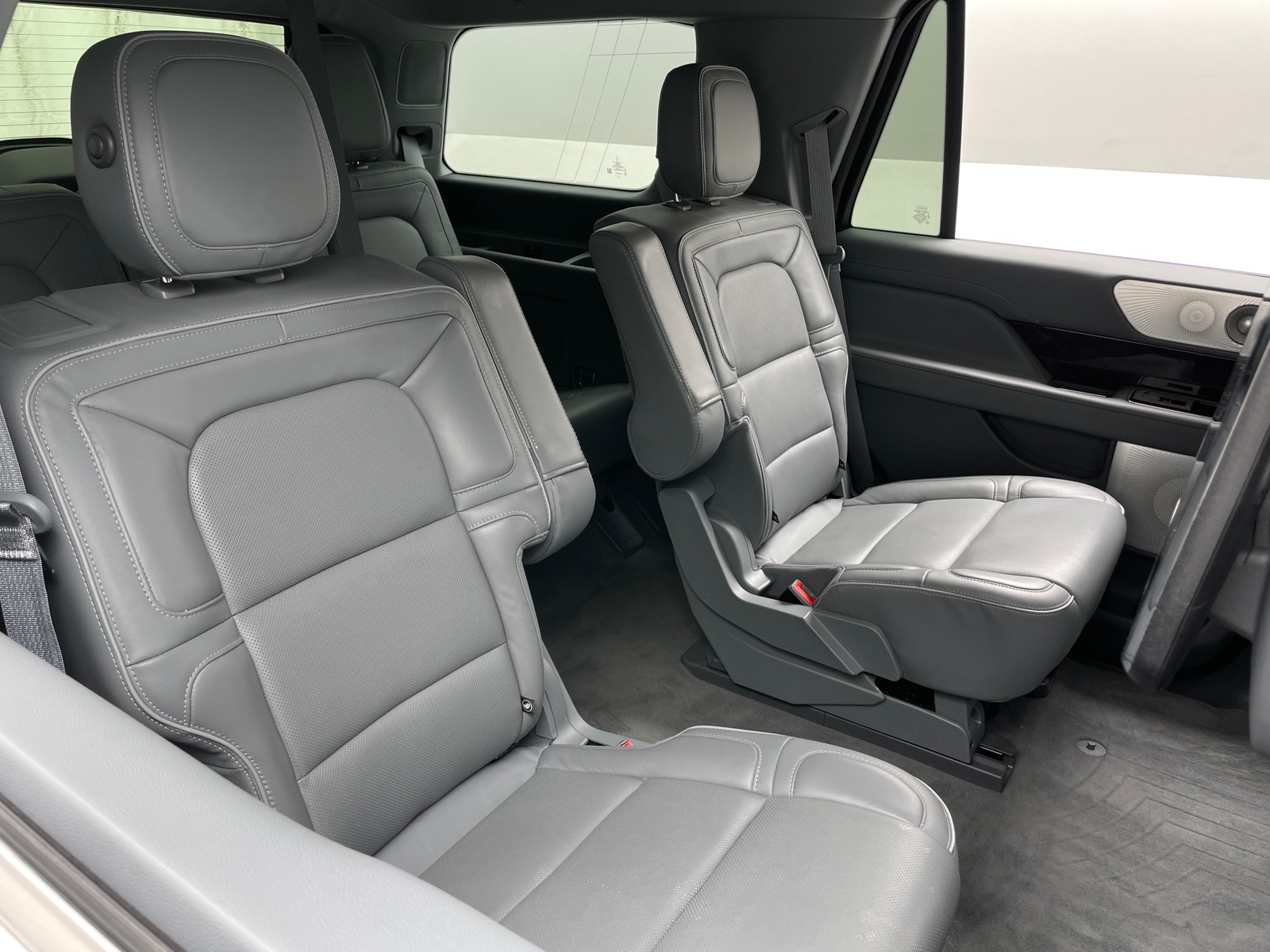 Thumbnail: 2019 Lincoln Navigator - 5